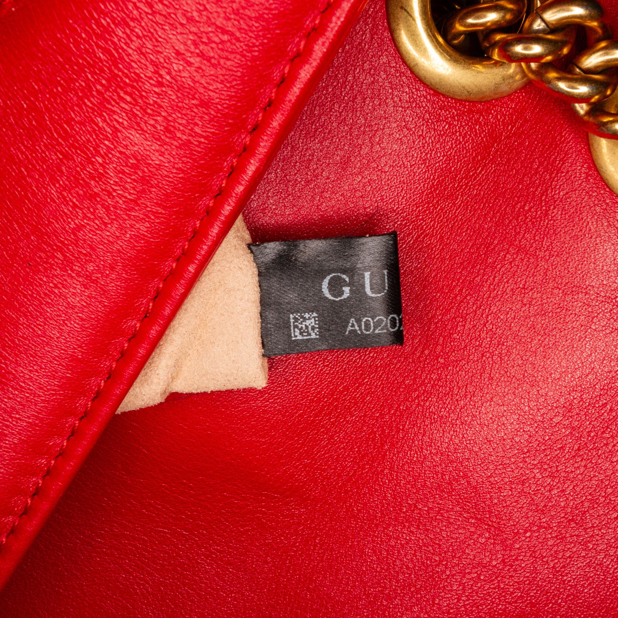 Gucci GG Marmont Matelasse Crossbody Bag (SHG-R45Ixx)