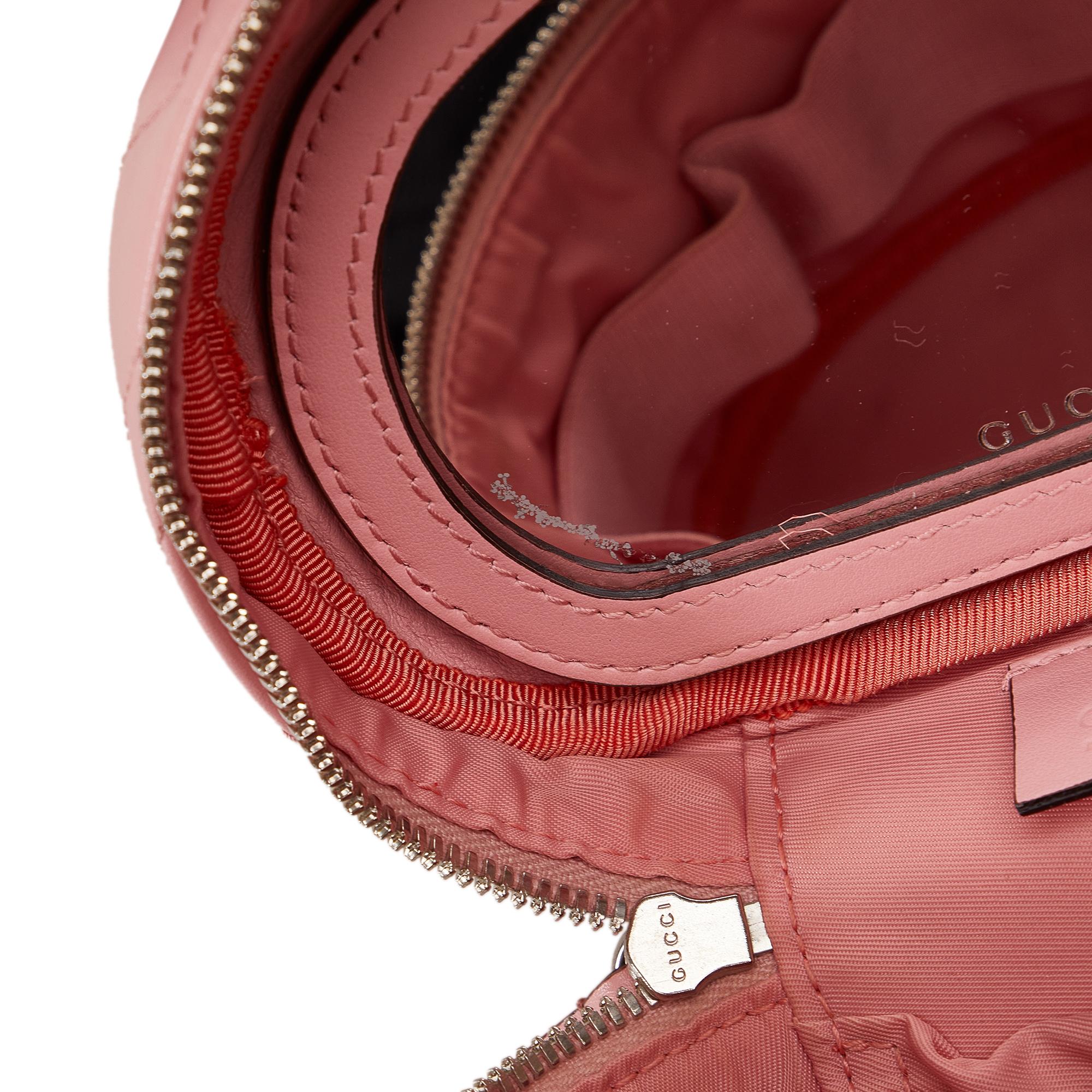 Gucci GG Marmont Matelasse Vanity Bag (SHG-EWa2xV)