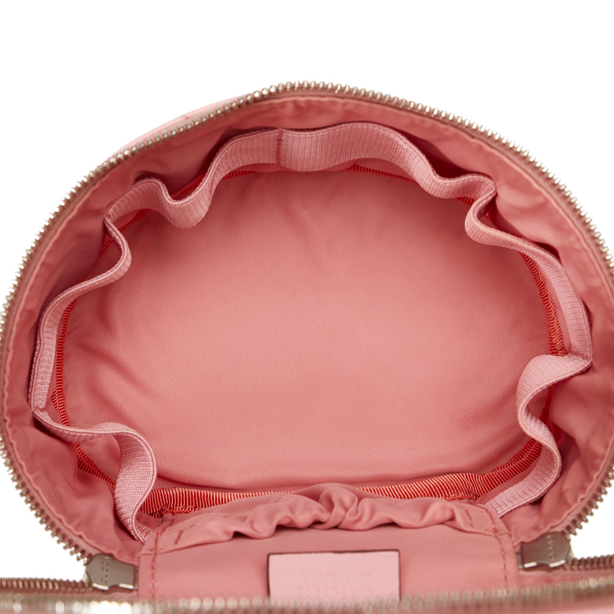 Gucci GG Marmont Matelasse Vanity Bag (SHG-EWa2xV)