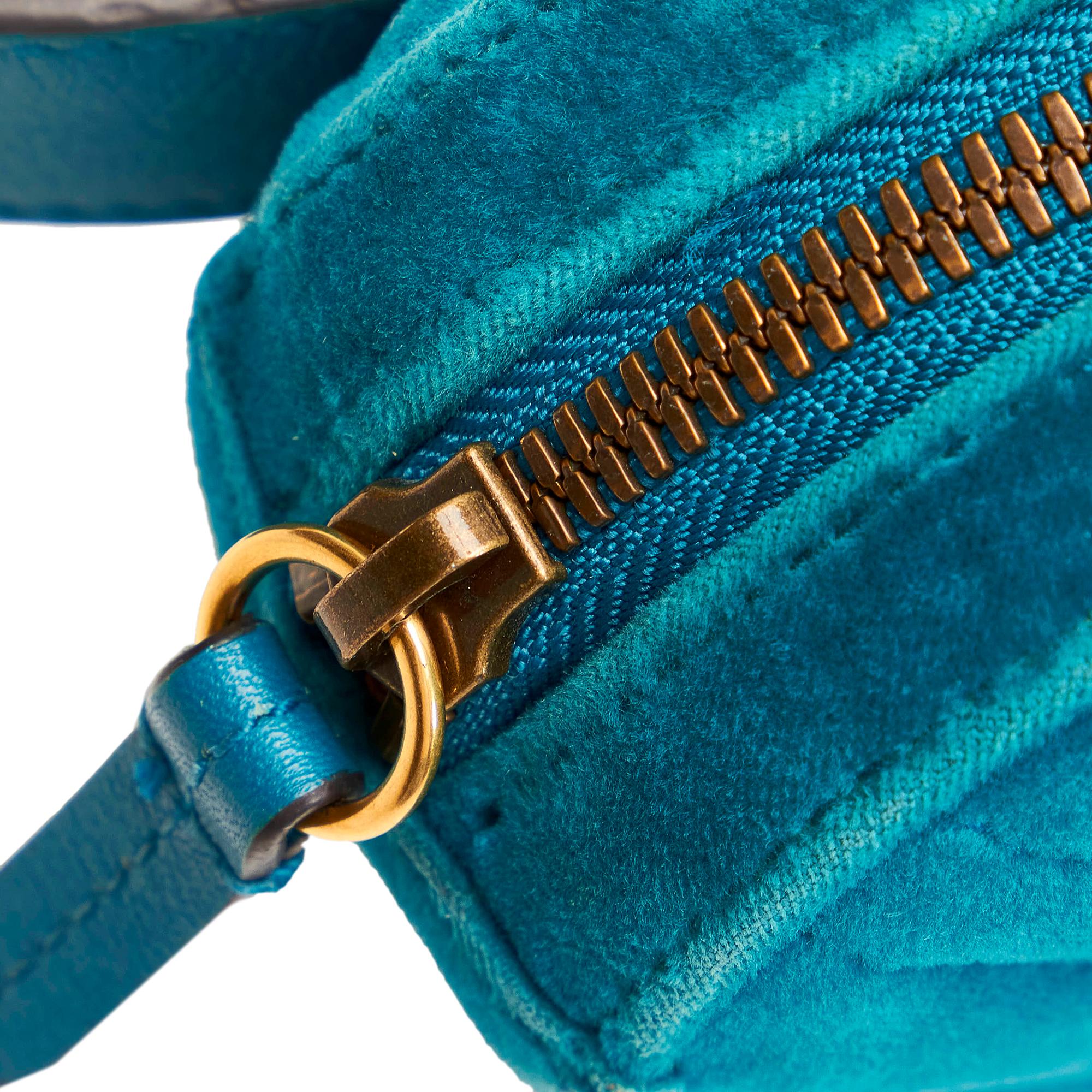 Gucci Gucci Marmont Velvet Belt Bag (SHG-29378)