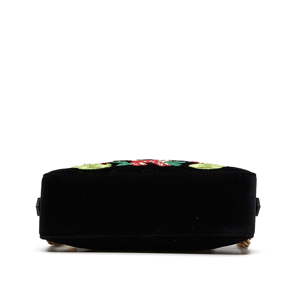 Gucci GG Marmont Velvet Crossbody (SHG-XEPO6u)