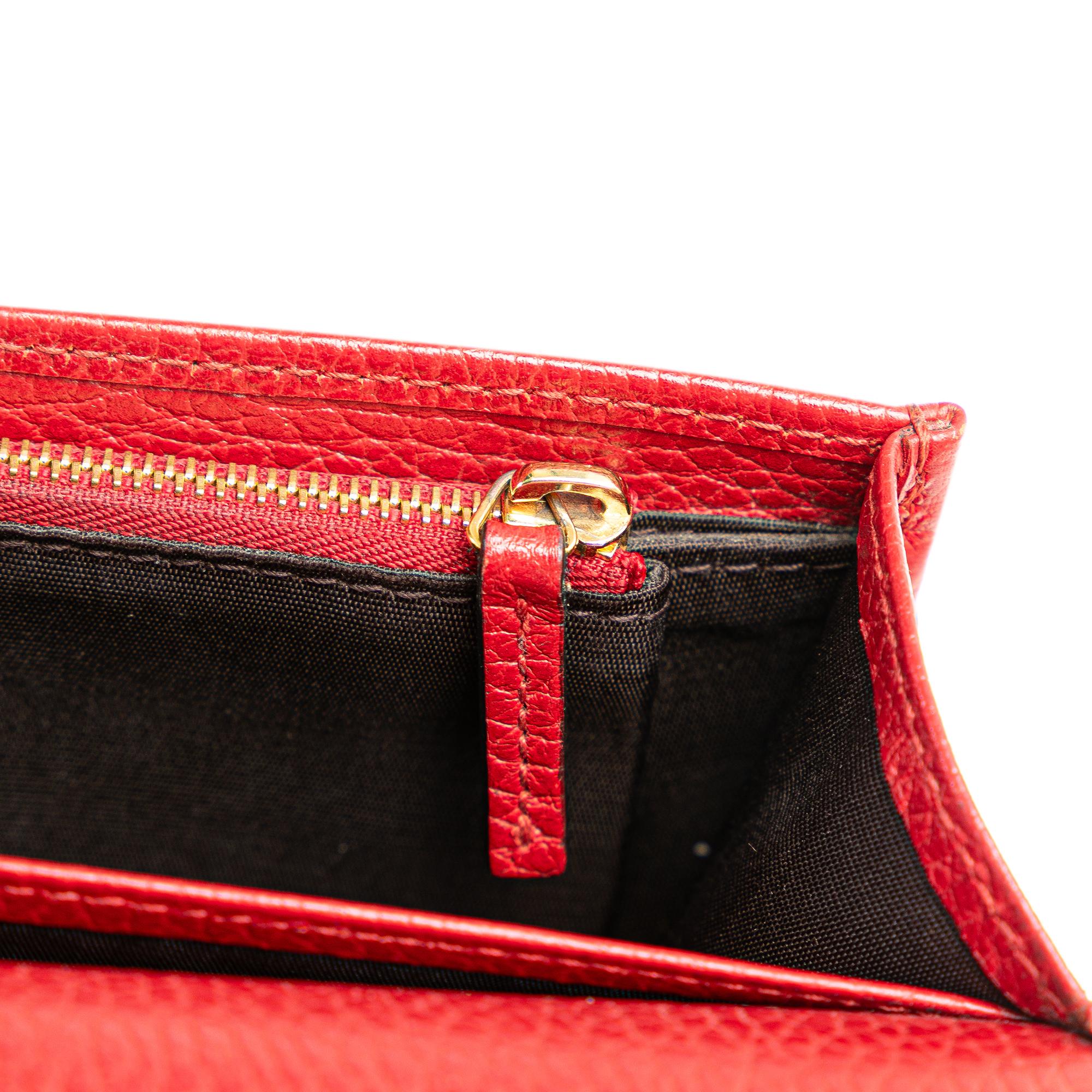 Gucci GG Marmont Wallet On Chain (SHG-m73NS7)