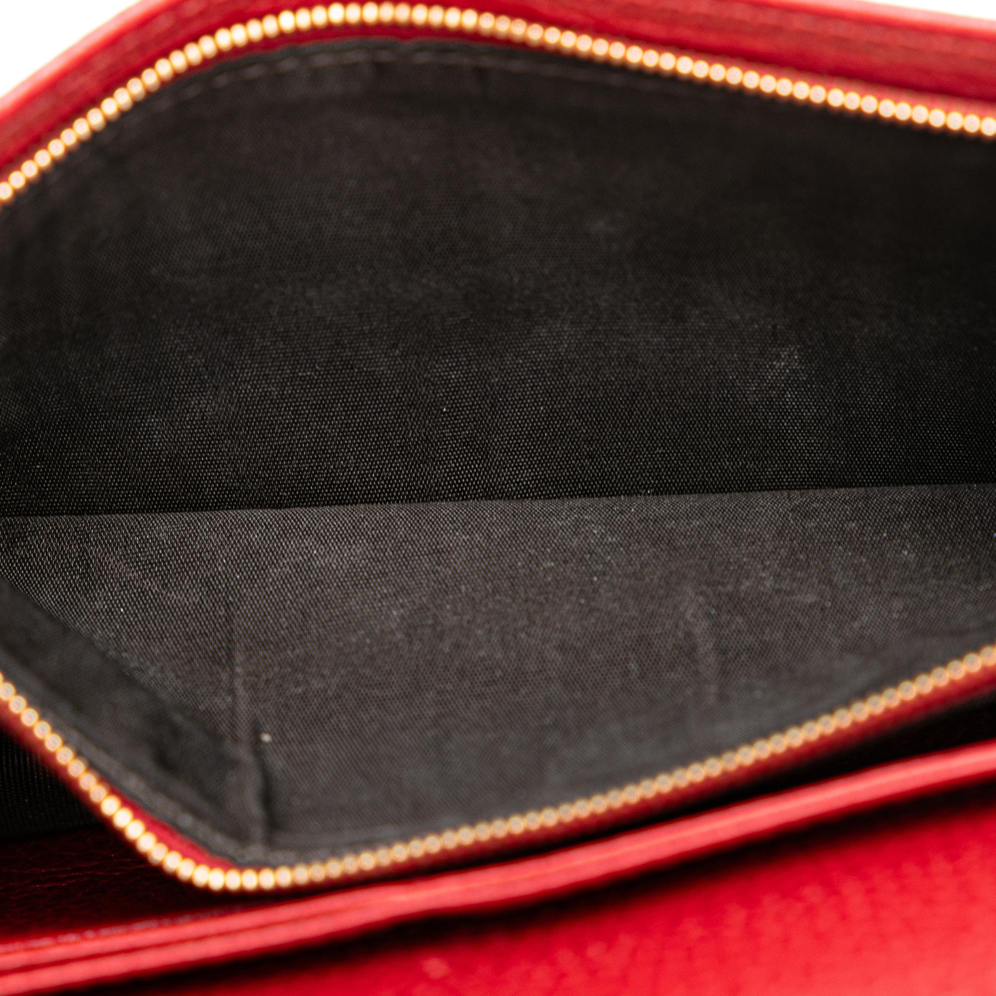 Gucci GG Marmont Wallet On Chain (SHG-m73NS7)