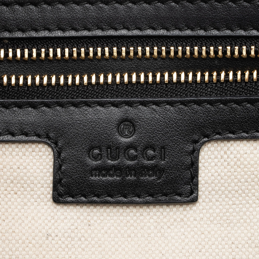 Gucci Jumbo GG Matelasse Medium Tote (SHF-GyLDDY)