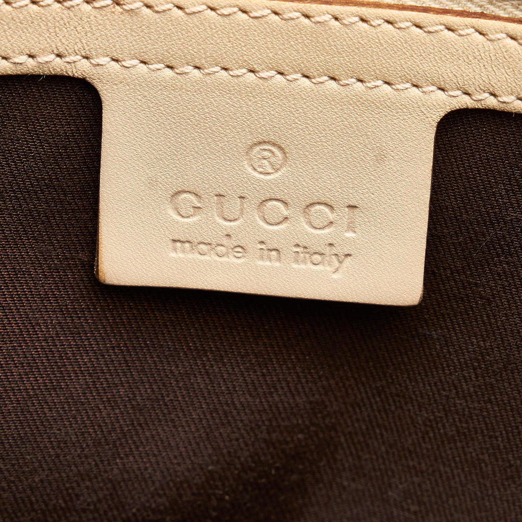 Gucci Gucci Nailhead Leather Handbag (SHG-26097)
