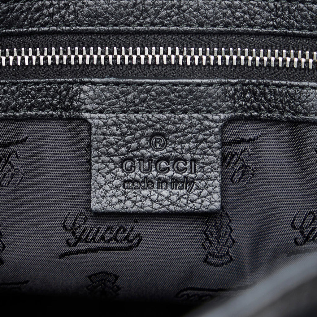 Gucci GG Neoprene Tote (SHG-FjjgTj)