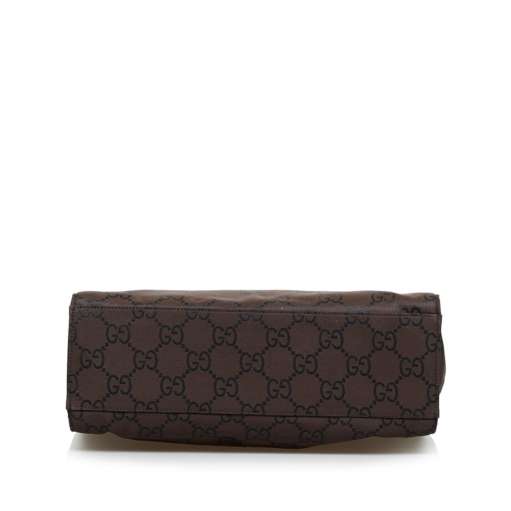 Gucci GG Nylon Bamboo Handbag (SHG-zaUCGl)