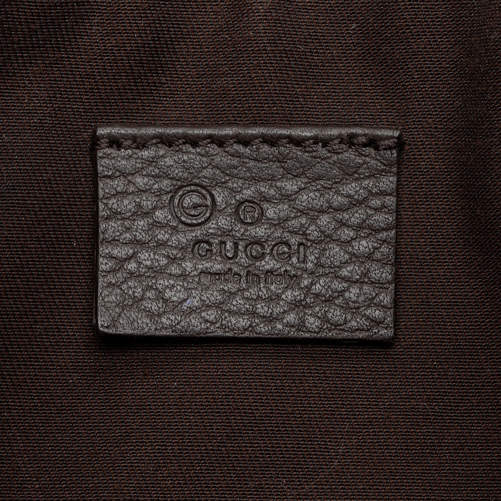 Gucci GG Nylon Cosmetic Pouch (SHF-UWfxWH)