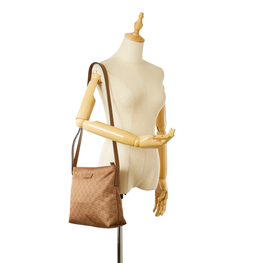 Gucci Gucci Nylon Crossbody Bag (SHG-20985)