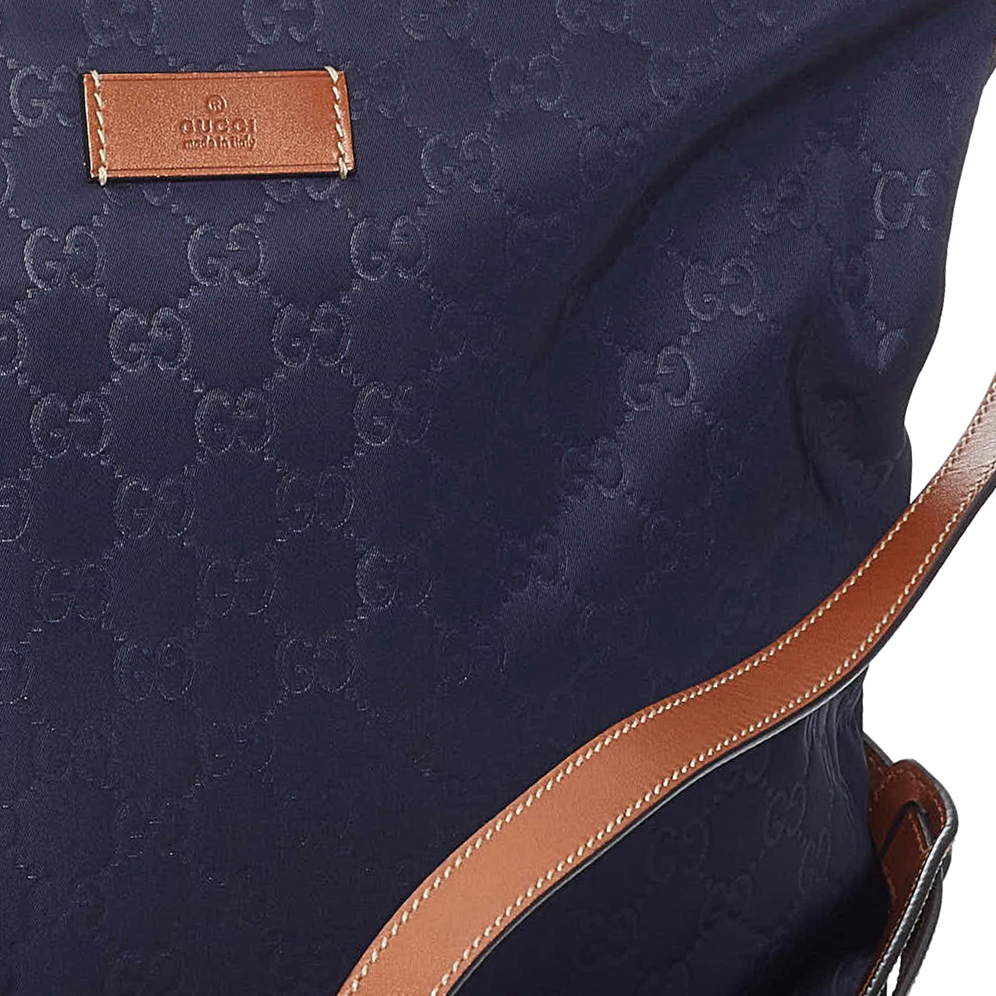 Gucci Gucci Nylon Crossbody Bag (SHG-31121)