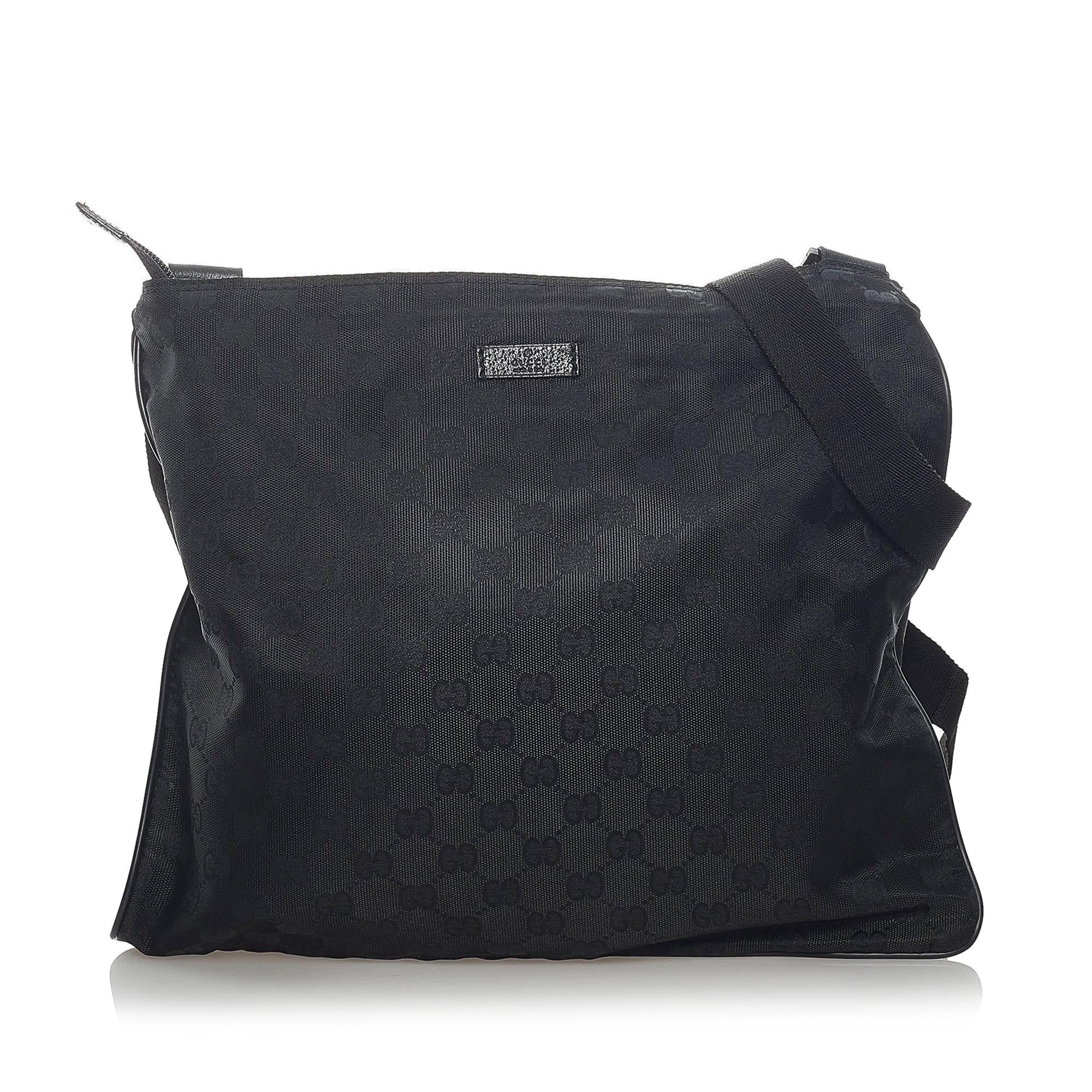 Gucci Gucci Nylon Crossbody Bag (SHG-33512)