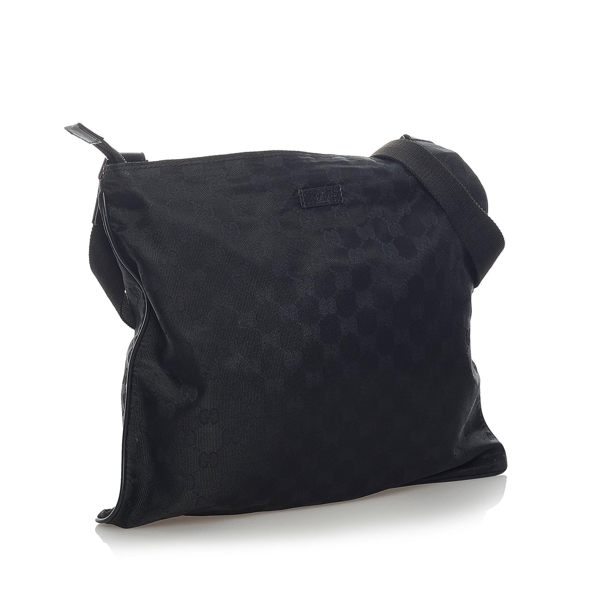 Gucci Gucci Nylon Crossbody Bag (SHG-33512)