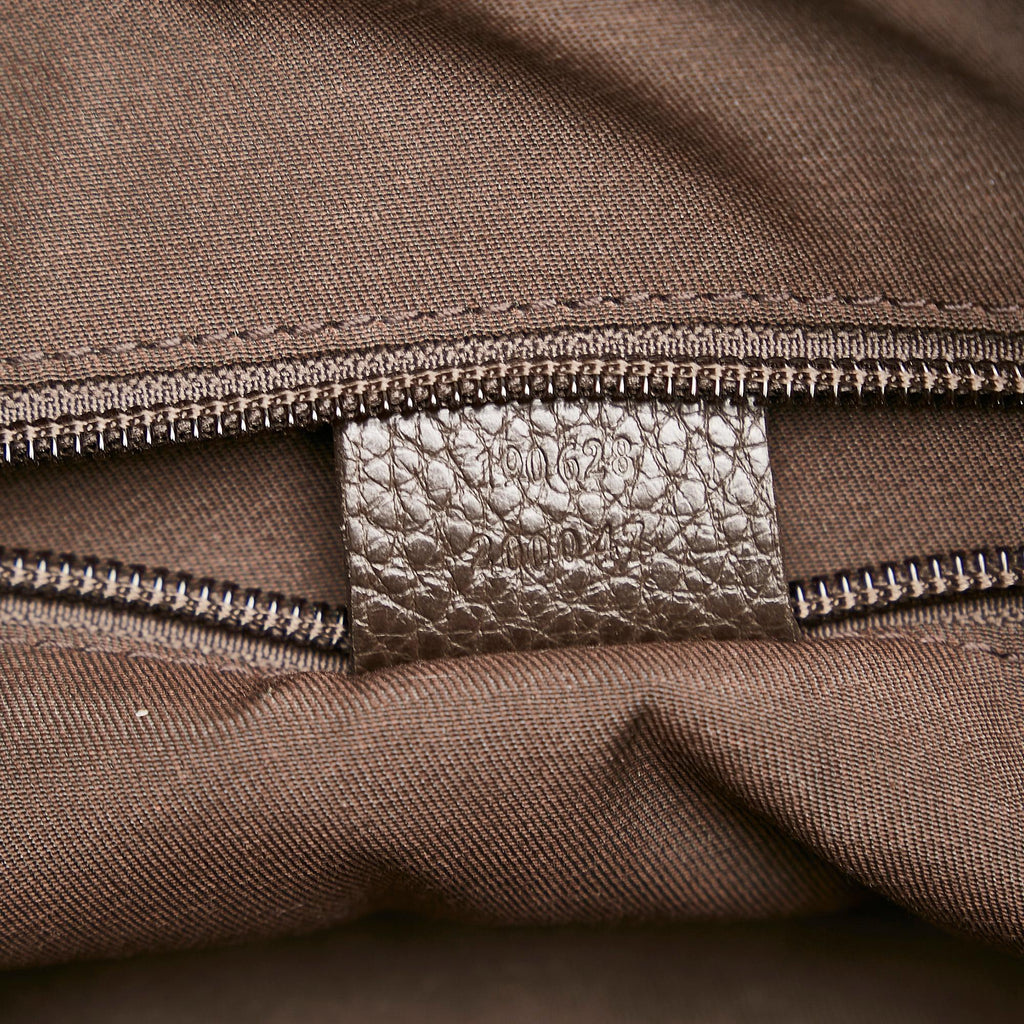 Gucci GG Nylon Crossbody Bag (SHG-36786)