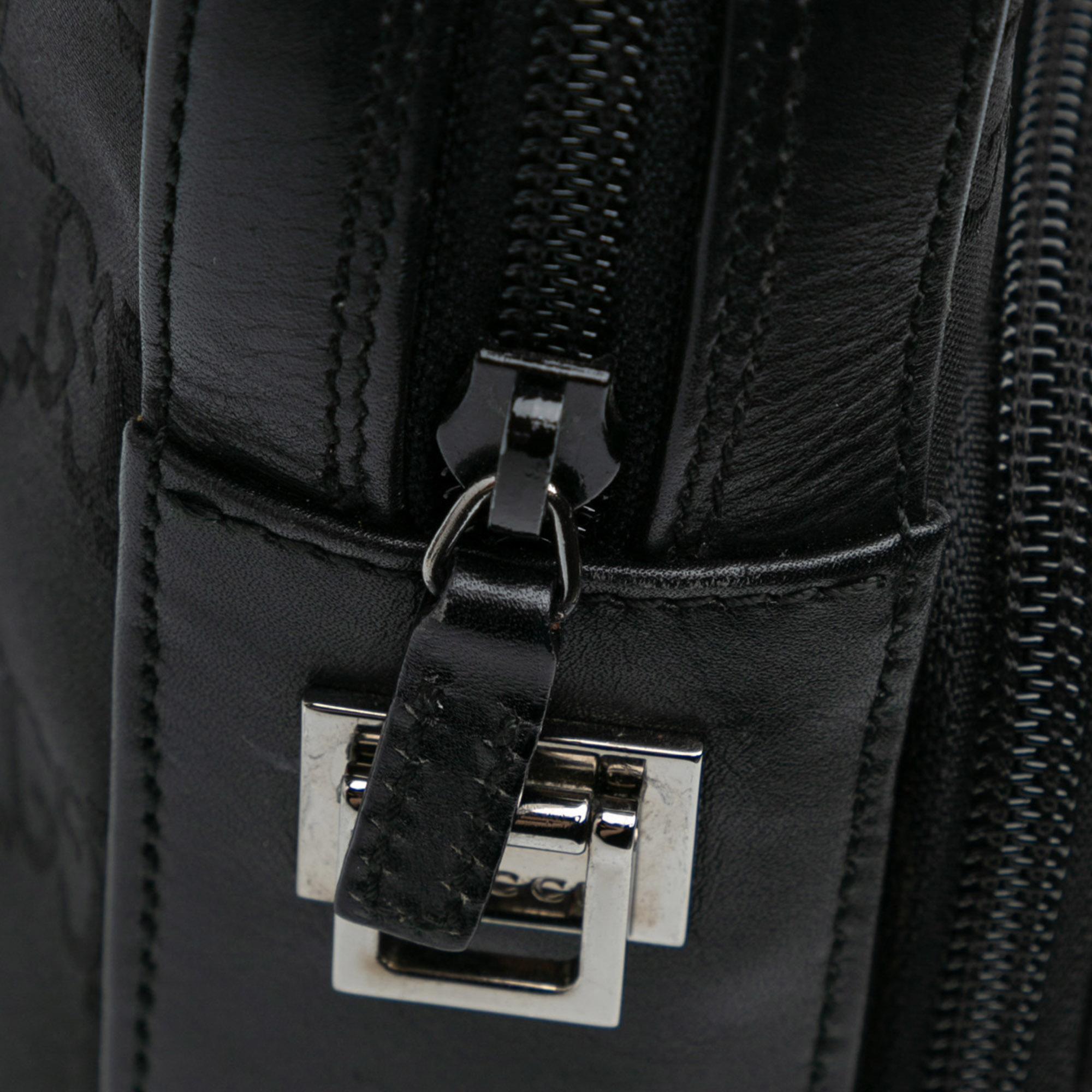Gucci GG Nylon Crossbody (SHG-ScDtKo)