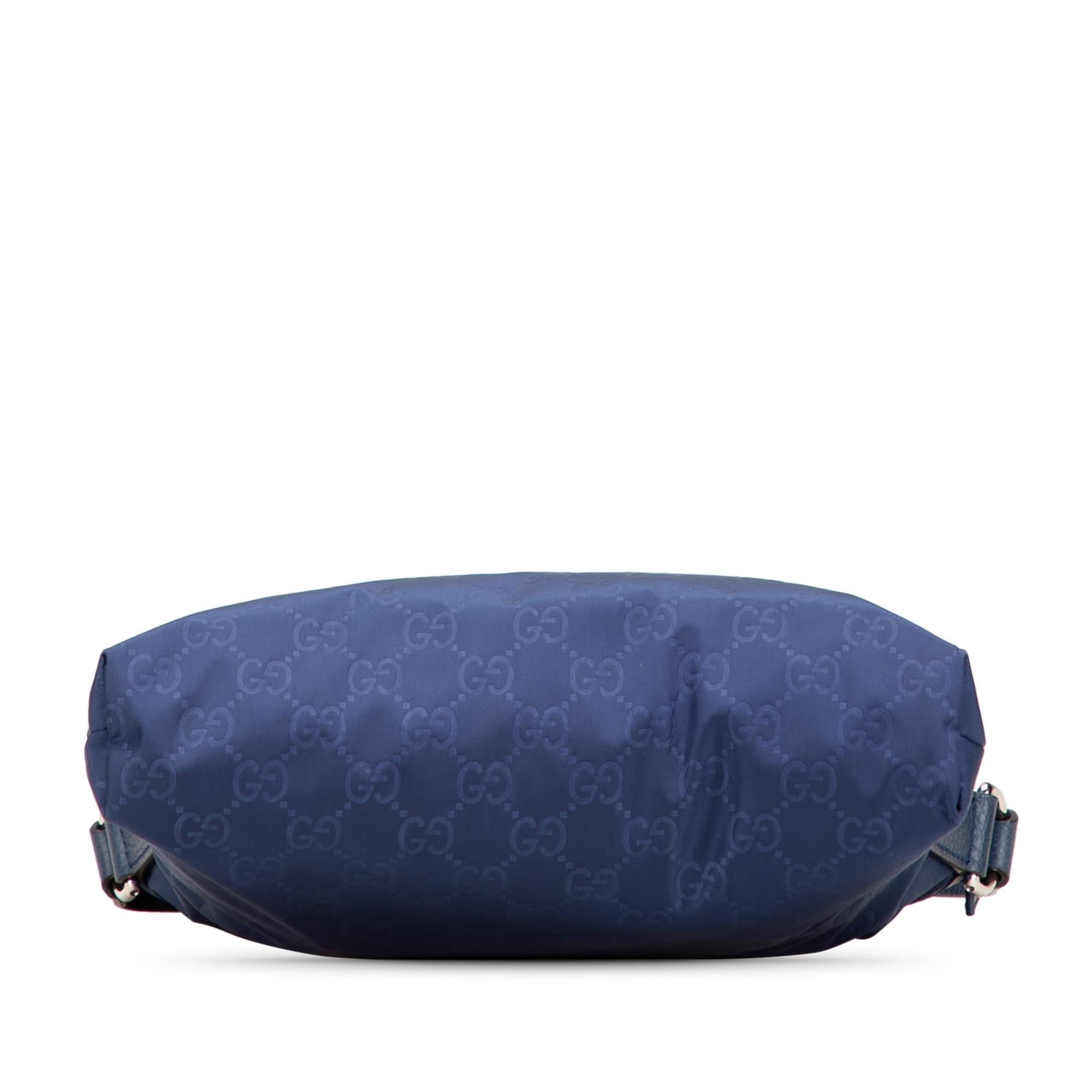 Gucci GG Nylon Flat MessLBger Bag