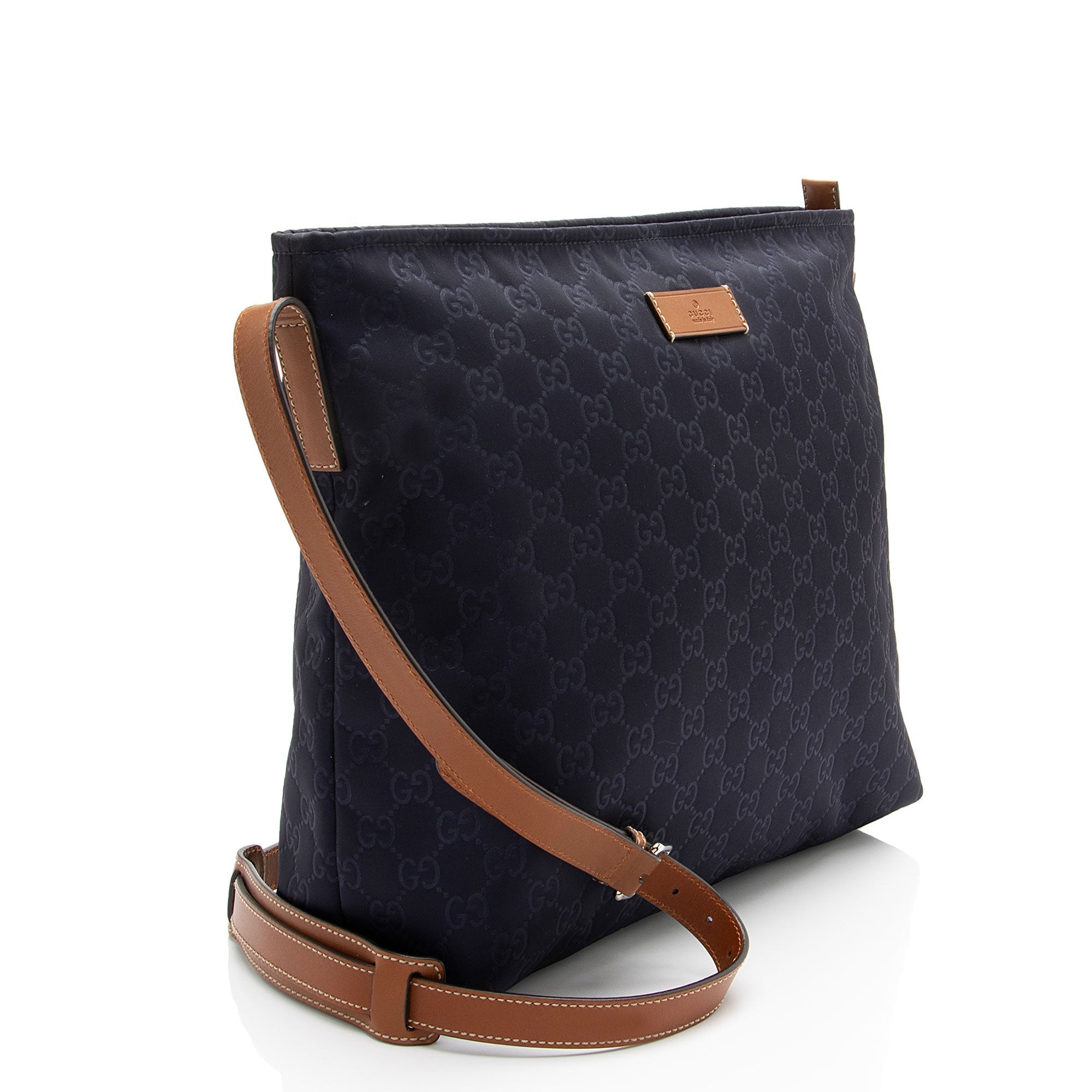 Gucci GG Nylon MessLBger