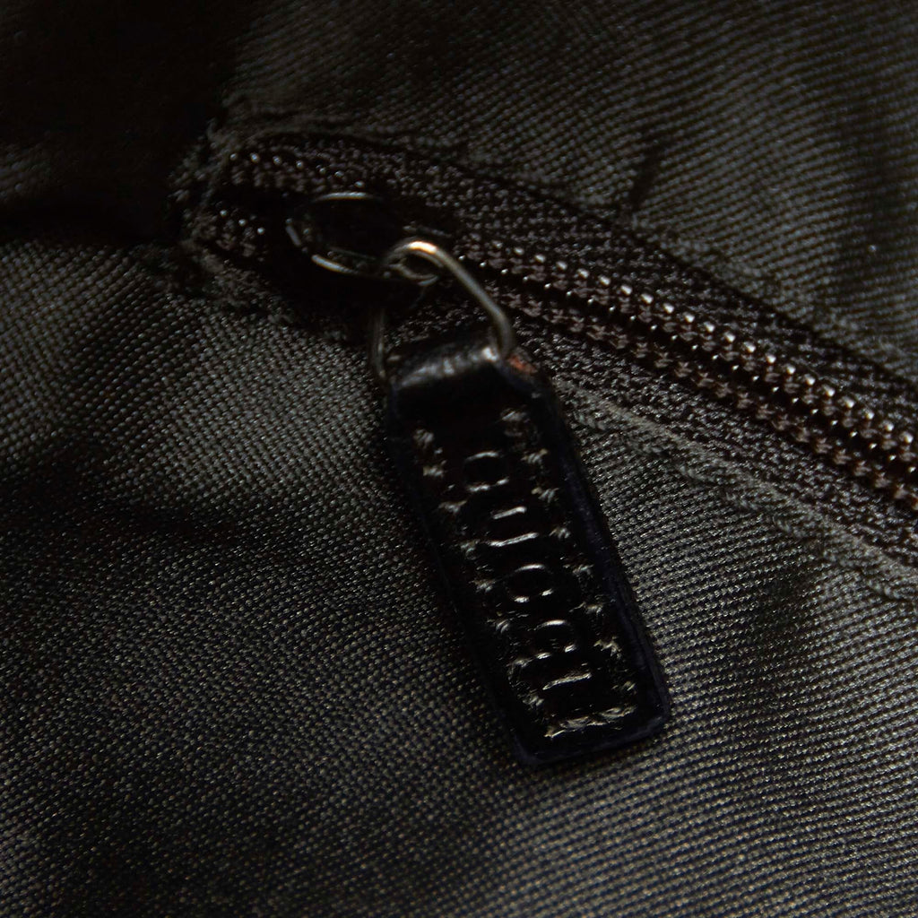 Gucci GG Nylon Shoulder Bag (SHG-22343)