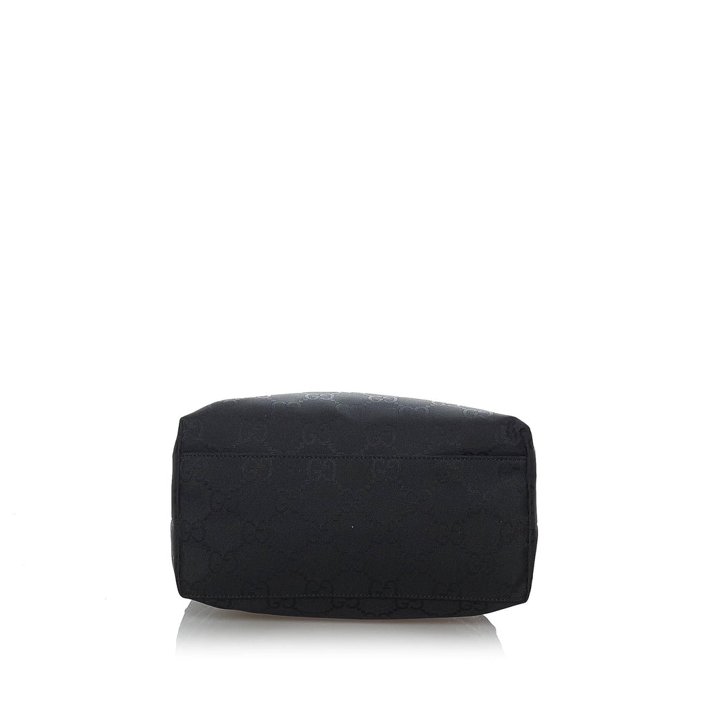Gucci Gucci Nylon Shoulder Bag (SHG-29560)