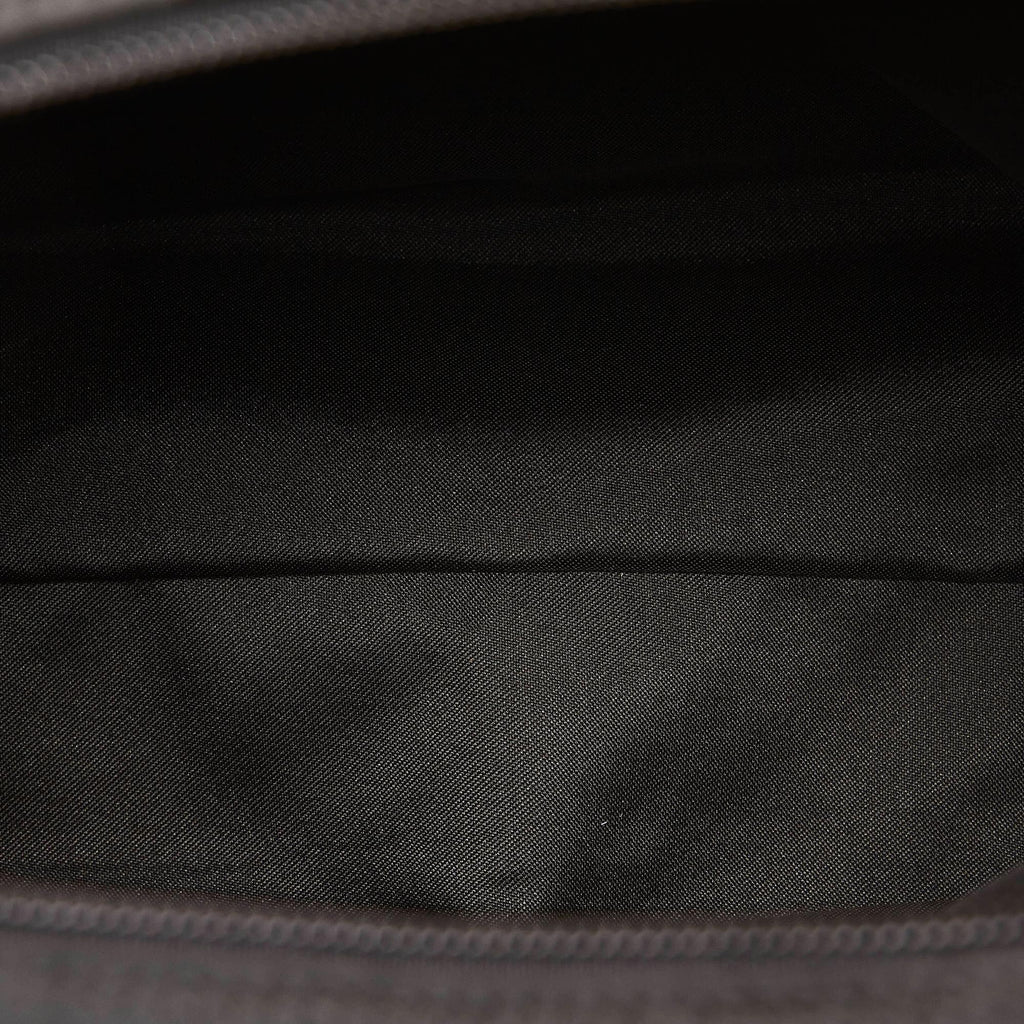 Gucci Gucci Nylon Shoulder Bag (SHG-29560)