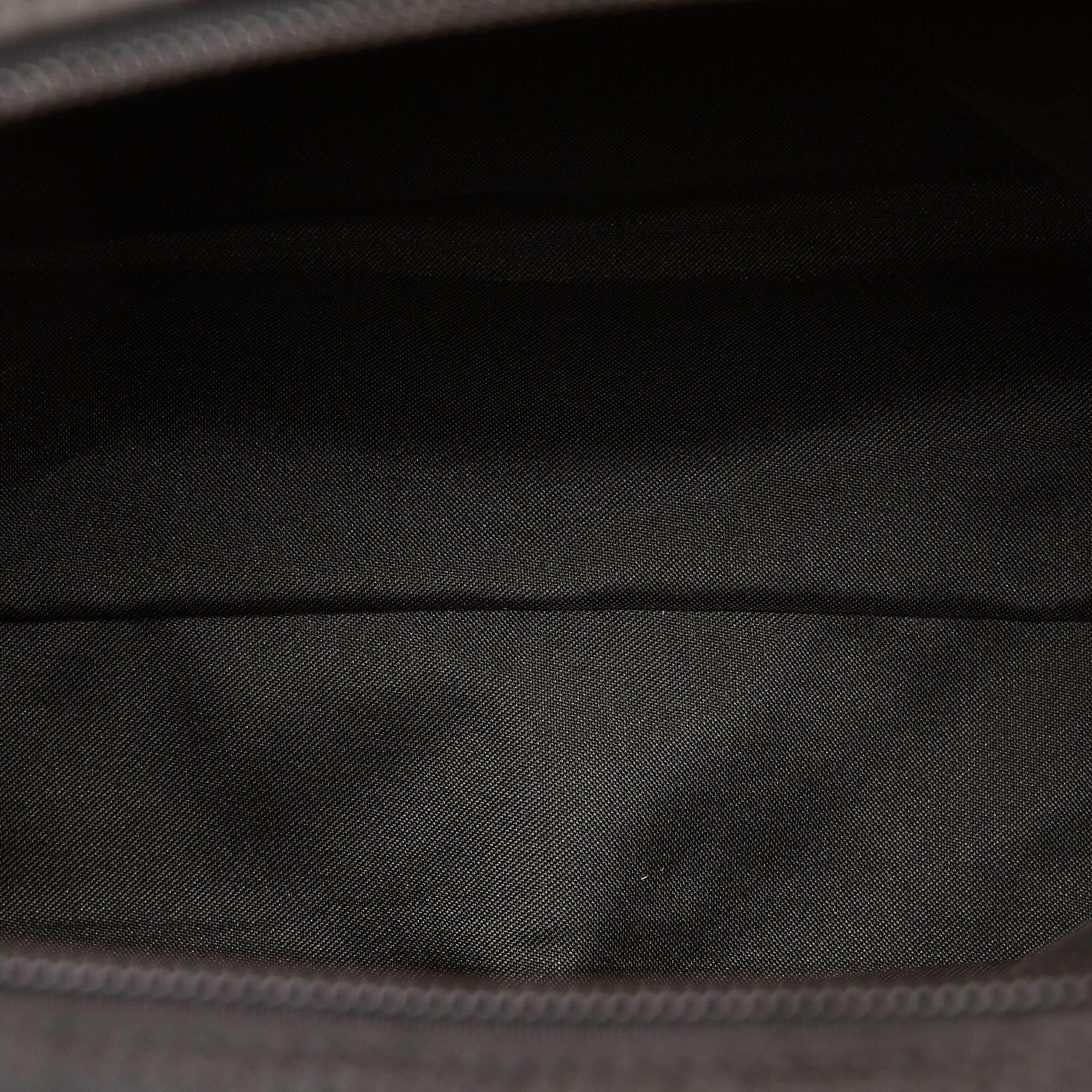 Gucci Gucci Nylon Shoulder Bag (SHG-29560)