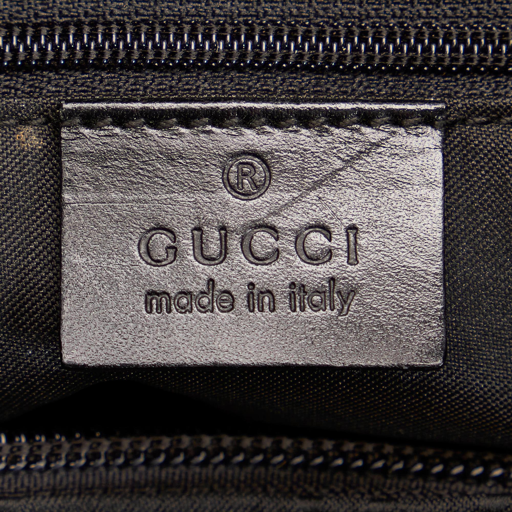 Gucci Gucci Nylon Shoulder Bag (SHG-29560)