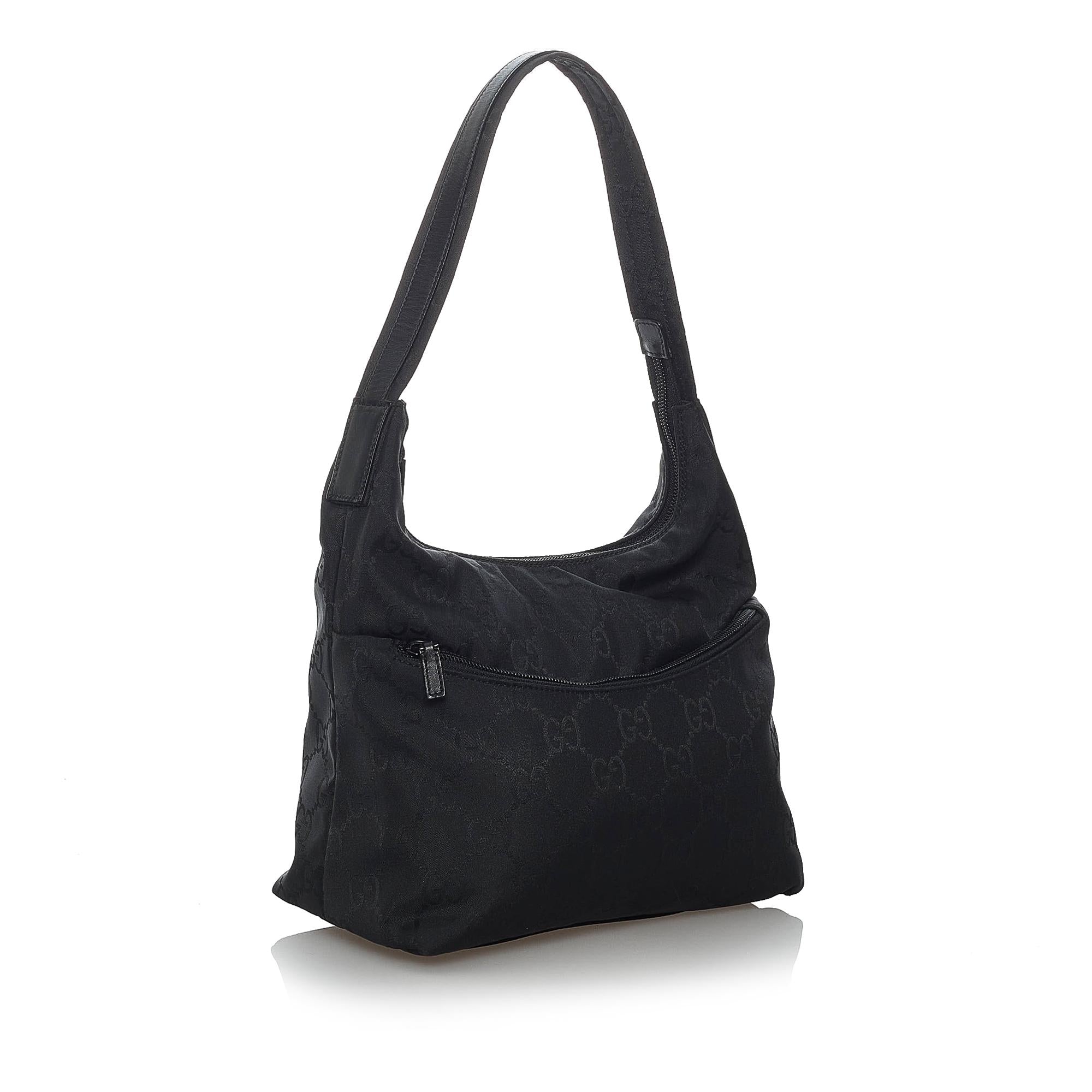 Gucci Gucci Nylon Shoulder Bag (SHG-29560)