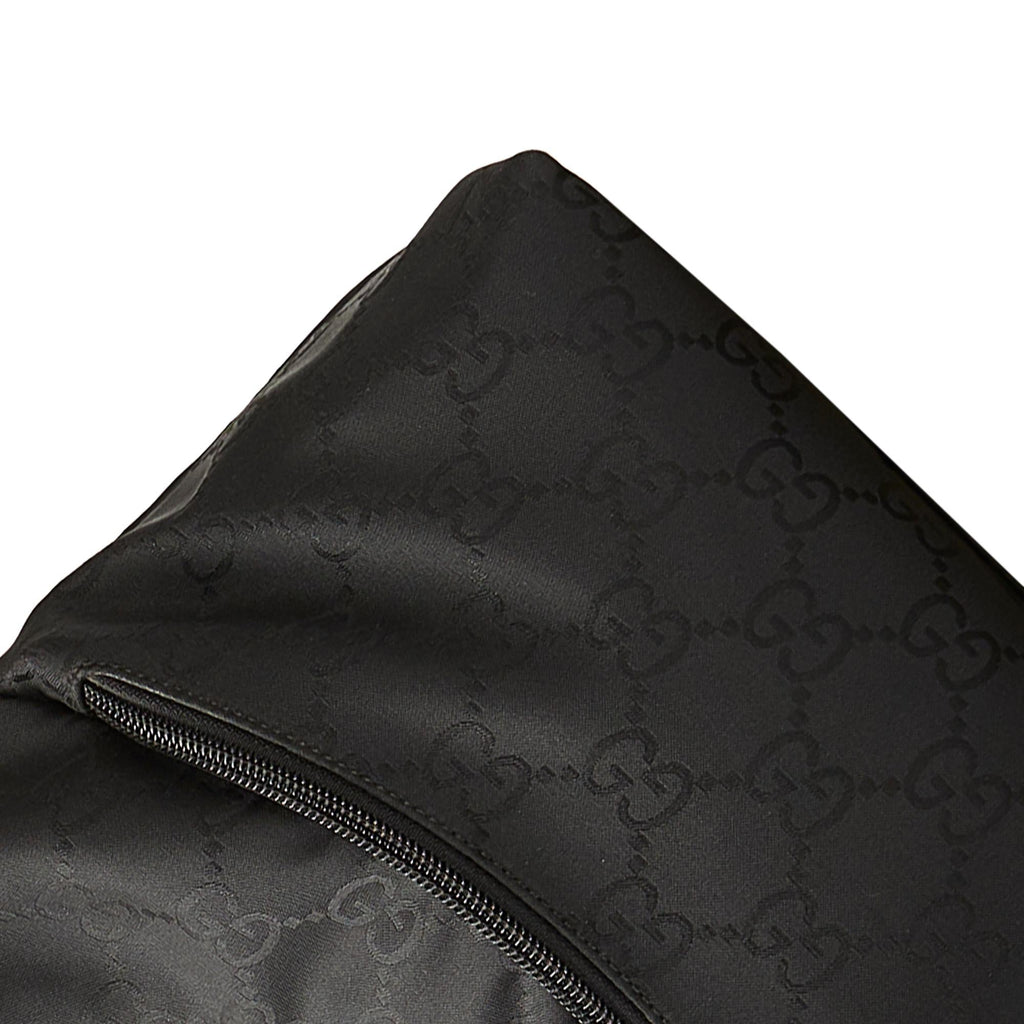 Gucci GG Nylon Shoulder Bag (SHG-35235)