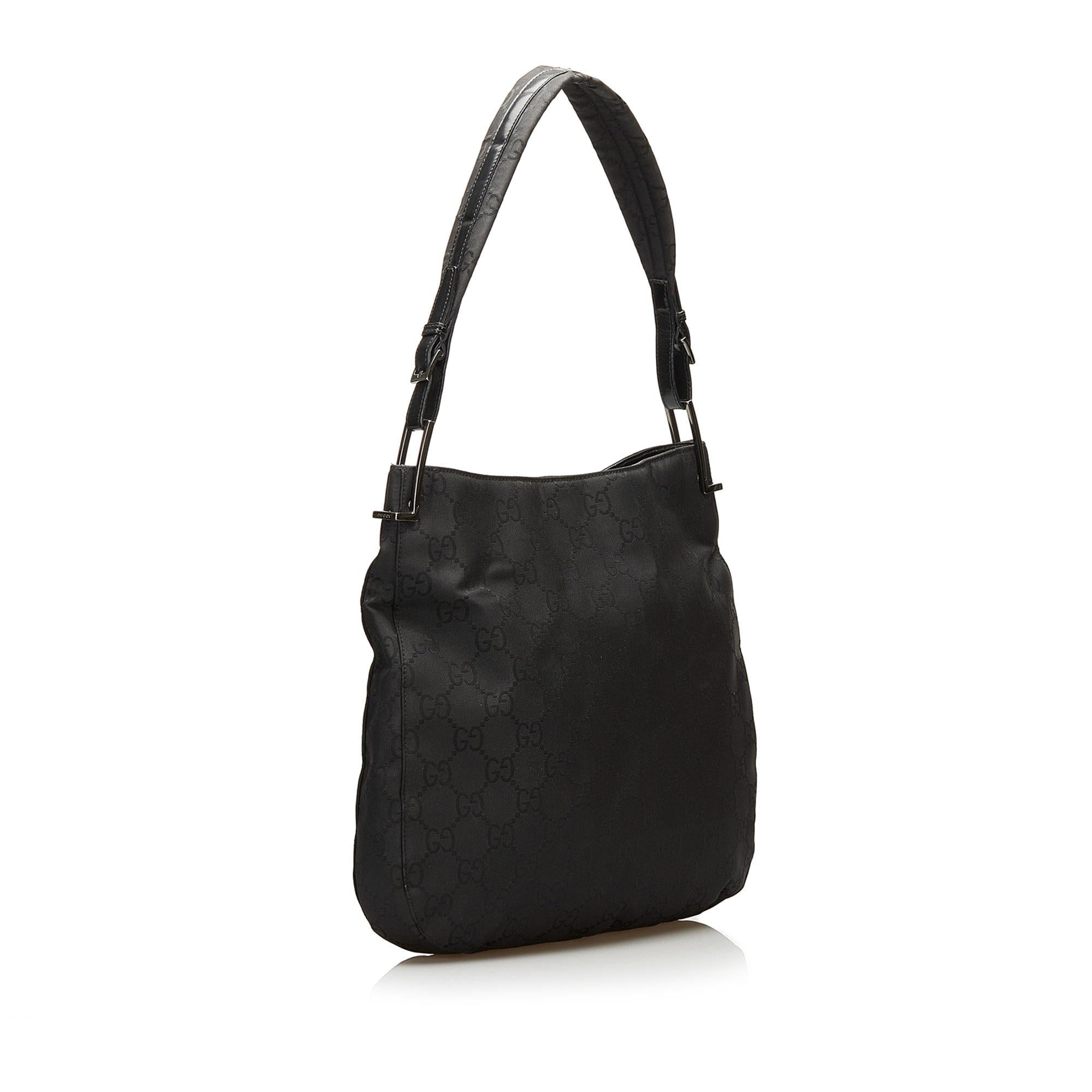 Gucci GG Nylon Shoulder Bag (SHG-35625)