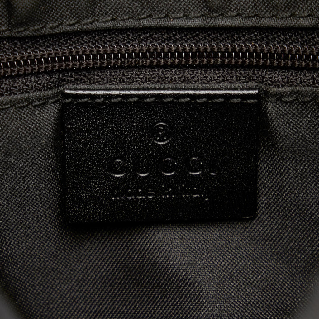 Gucci GG Nylon Shoulder Bag (SHG-w7Iys7)