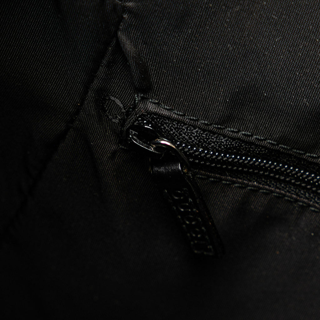 Gucci GG Nylon Shoulder Bag (SHG-pSPER4)