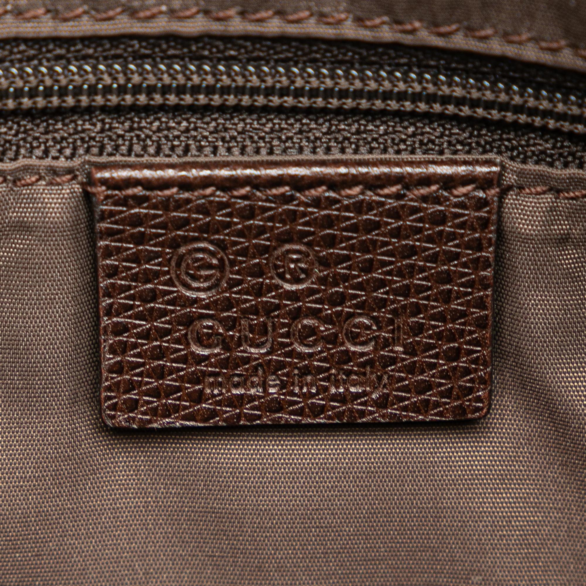 Gucci GG Nylon Shoulder Bag (SHG-OK1rdq)