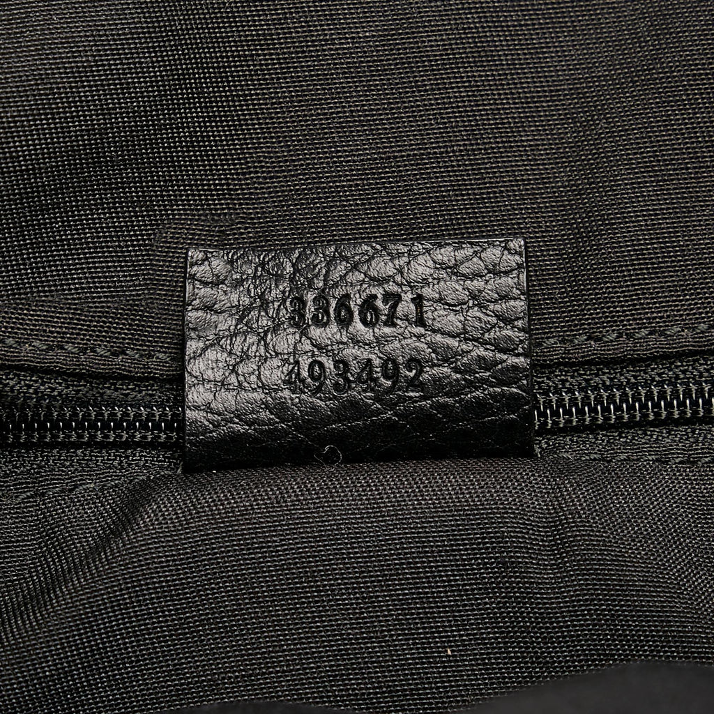 Gucci GG Nylon Tote (SHG-yOEqEf)