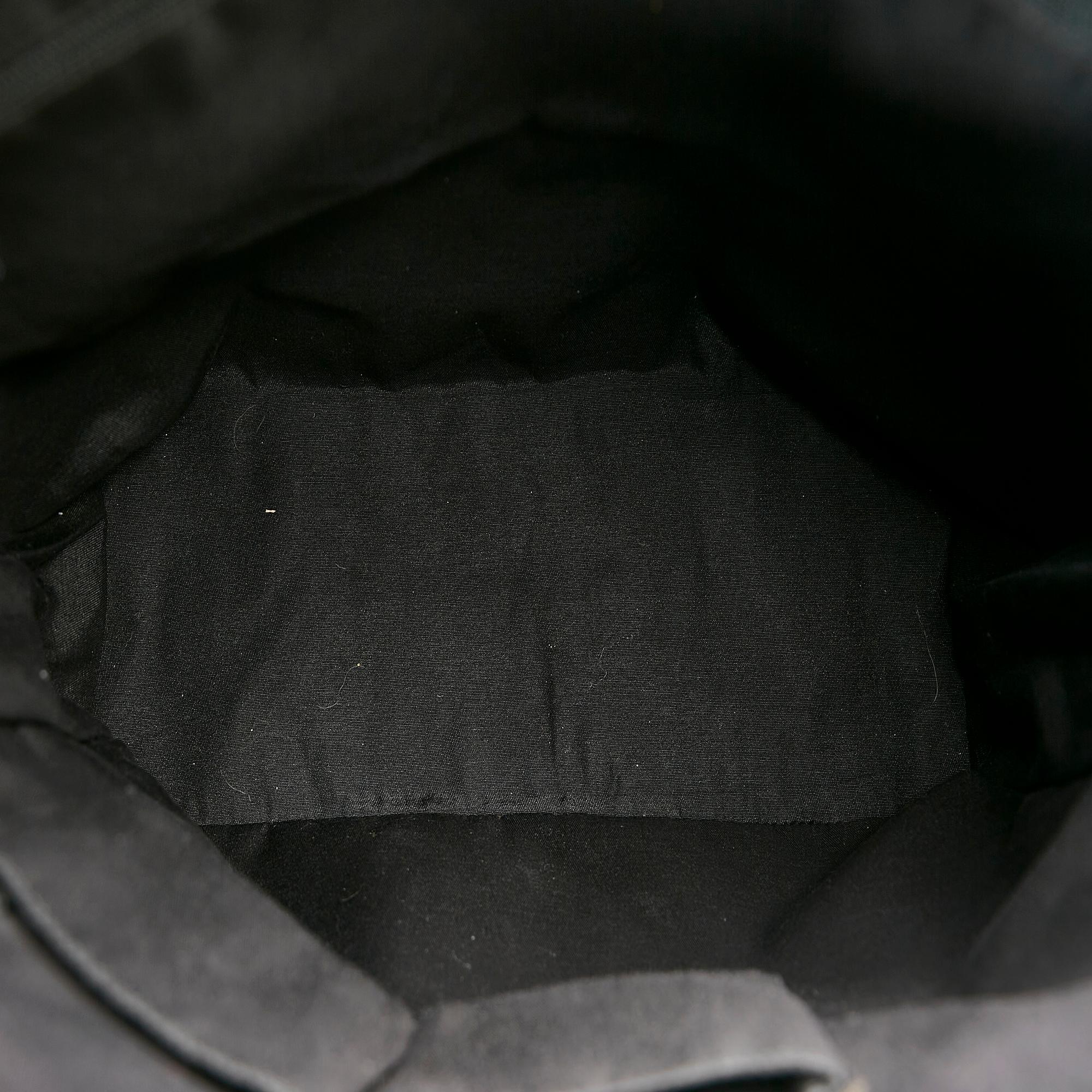 Gucci GG Nylon Tote (SHG-yOEqEf)