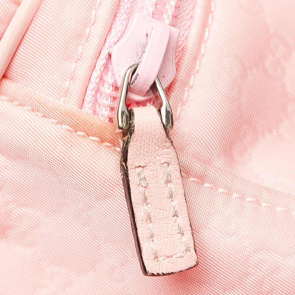 Gucci Gucci Nylon Vanity Bag (SHG-32431)