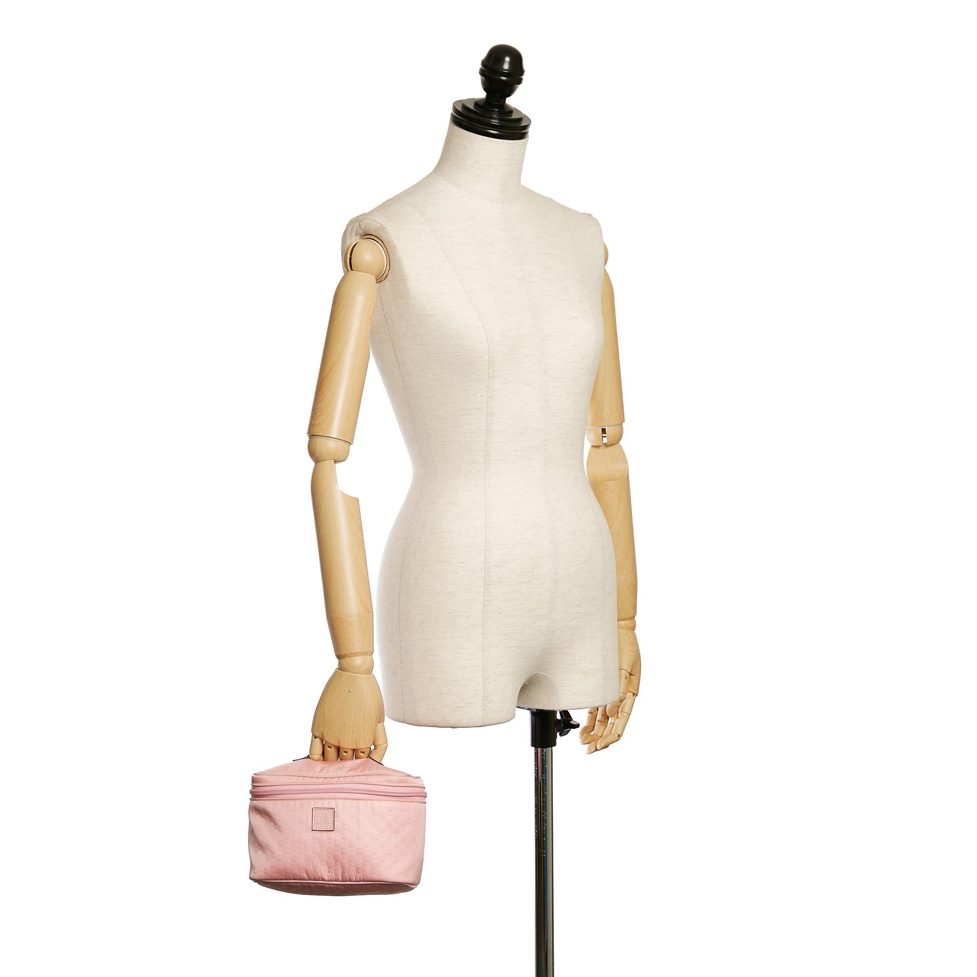 Gucci Gucci Nylon Vanity Bag (SHG-32431)