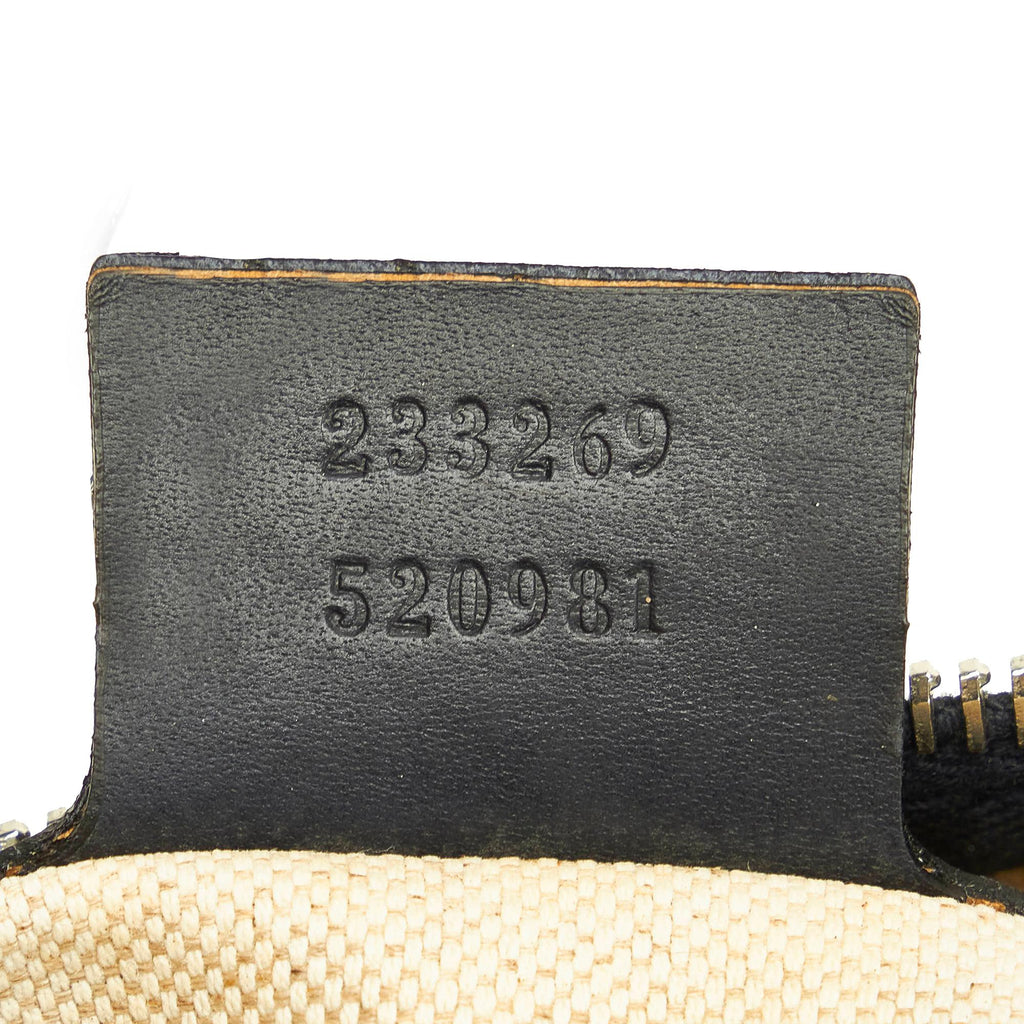 Gucci Gucci Supreme Belt Bag (SHG-33601)