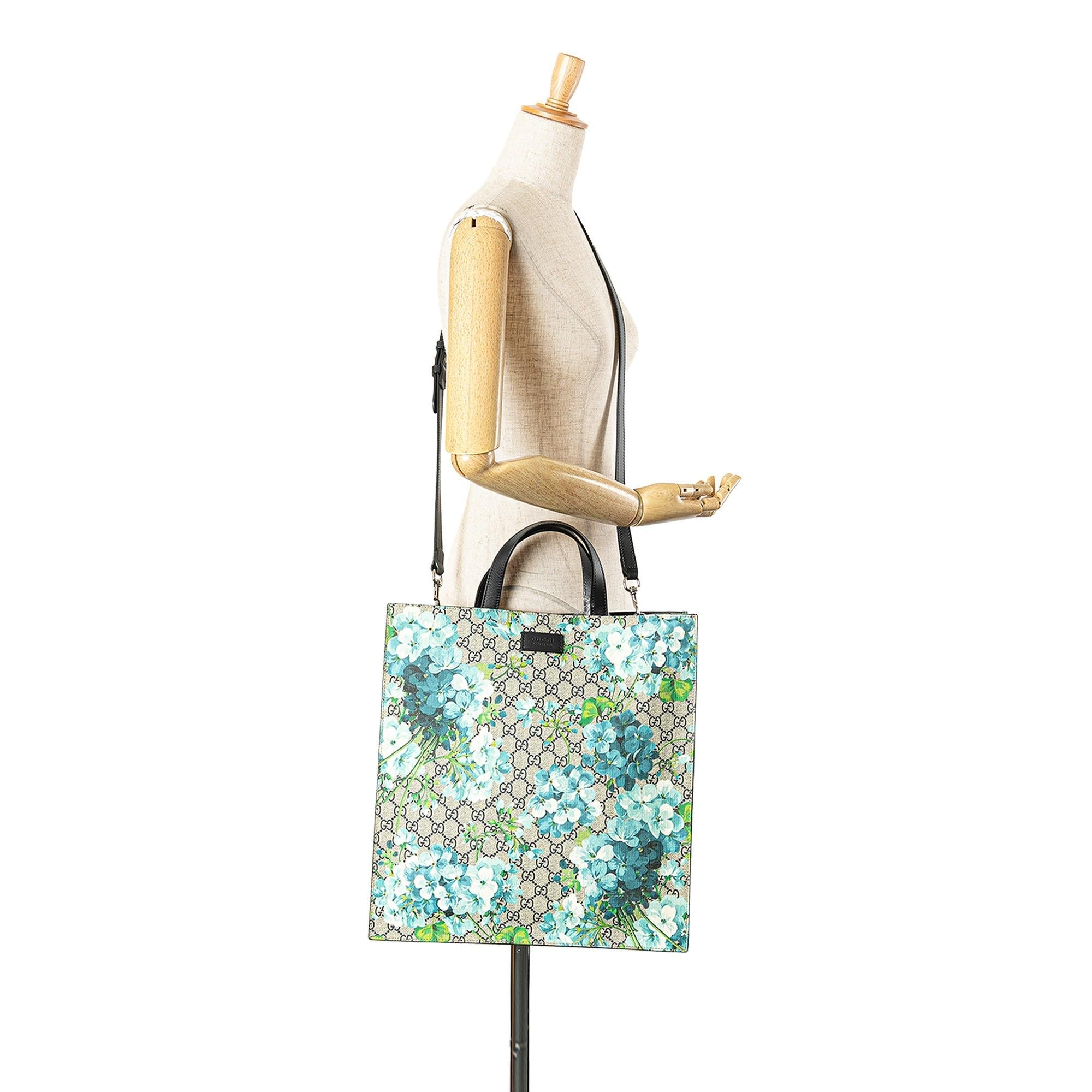Gucci GG Supreme Blooms Convertible Soft Tote