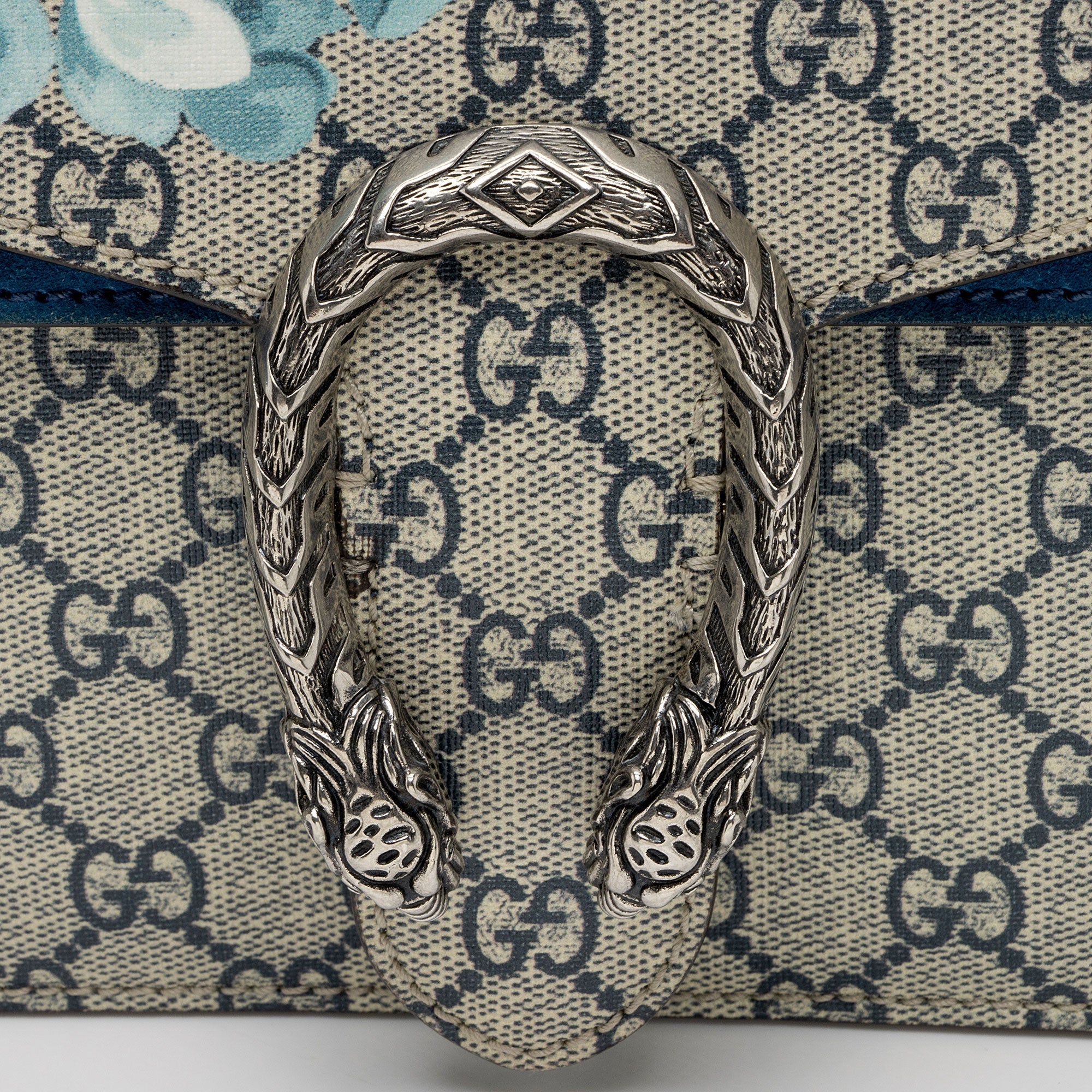 Gucci GG Supreme Blooms Dionysus Small Shoulder Bag (SHF-tHbu8P)