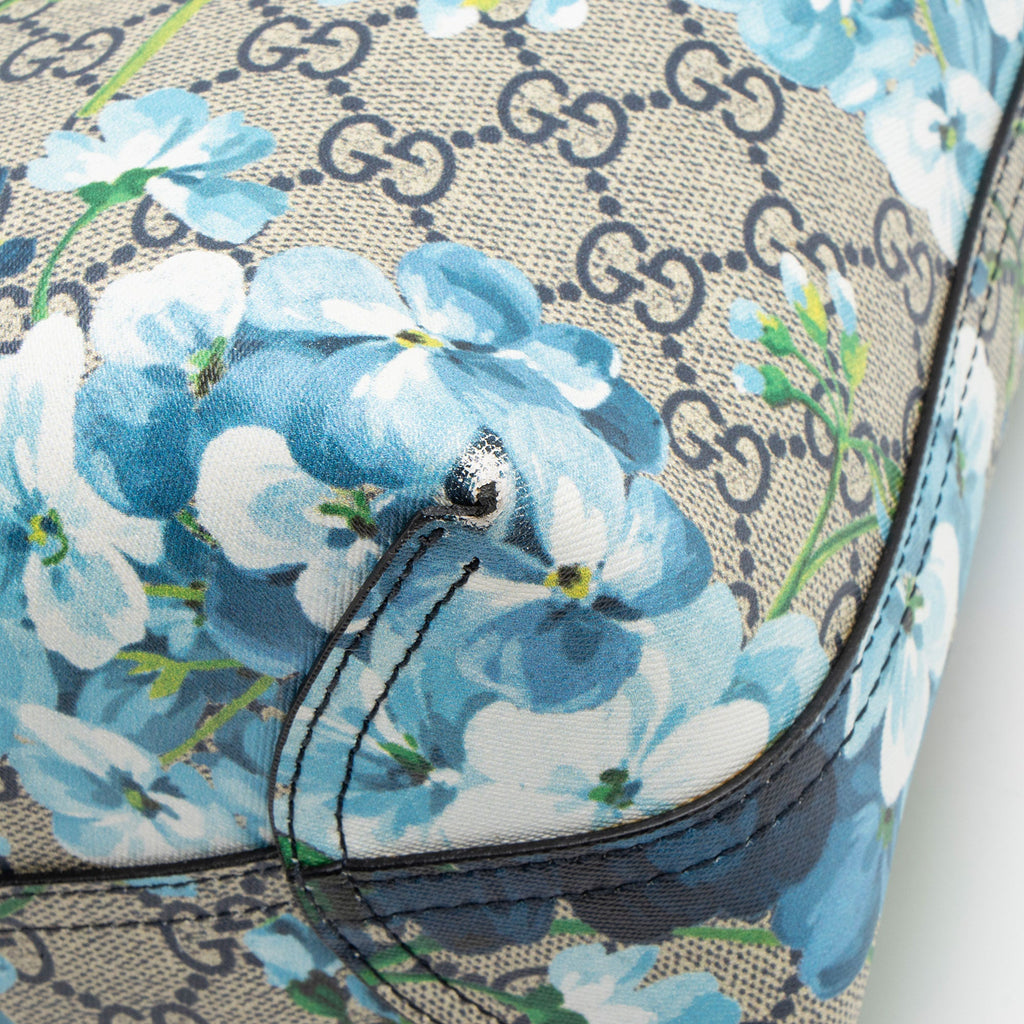 Gucci GG Supreme Blooms Reversible Small Tote (SHF-OhRyKY)