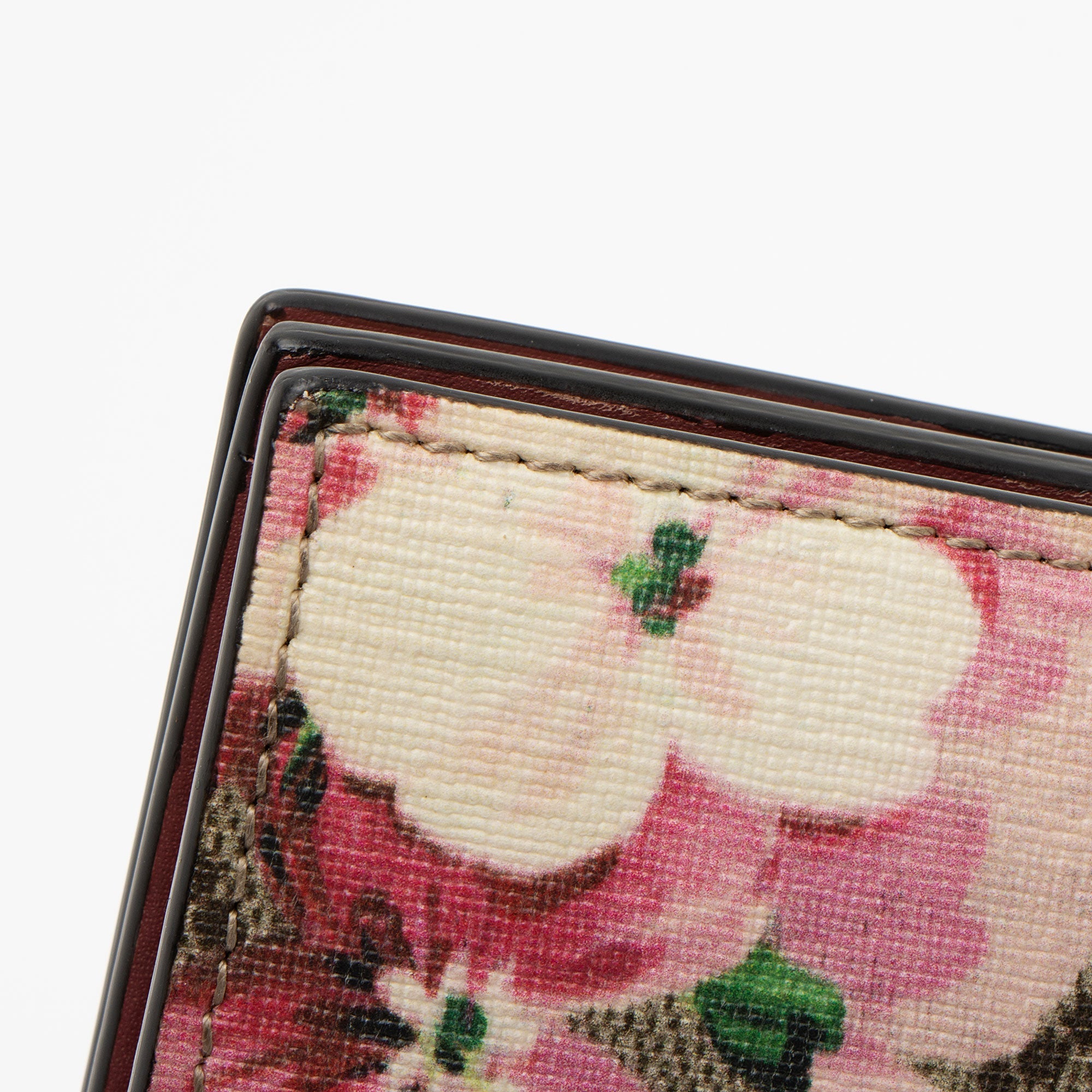 Gucci GG Supreme Blooms Wallet on Chain (SHF-GEQAc9)