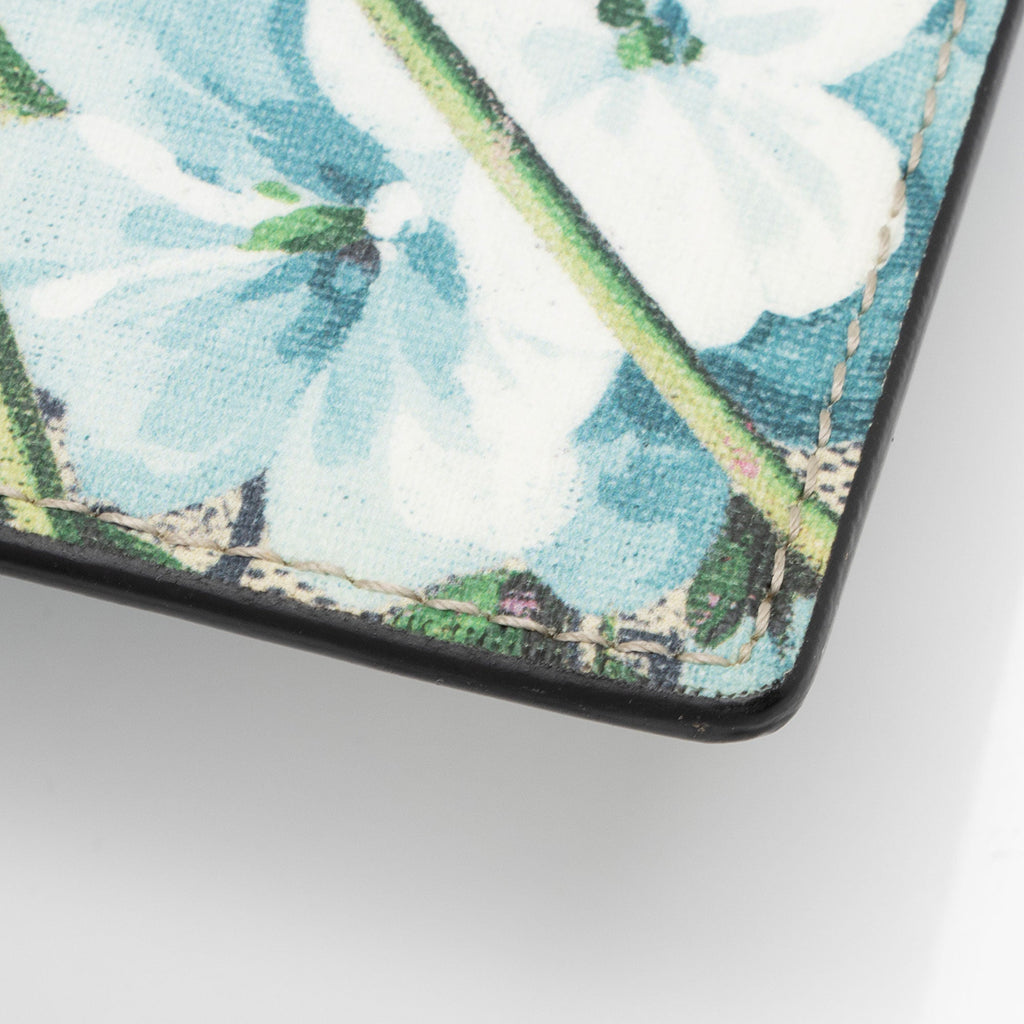 Gucci GG Supreme Blooms Wristlet (SHF-eh4xS1)