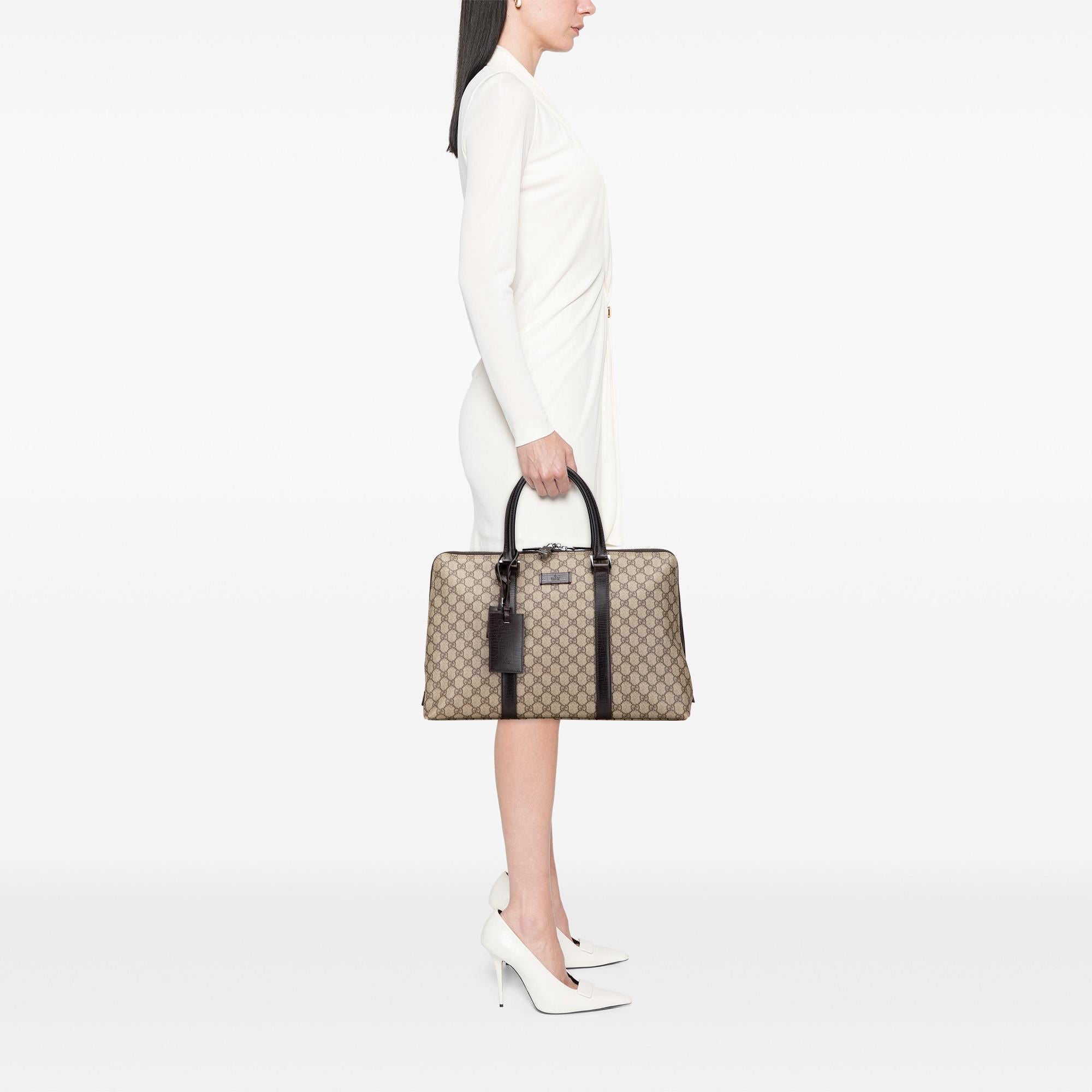 Gucci GG Supreme Business Bag