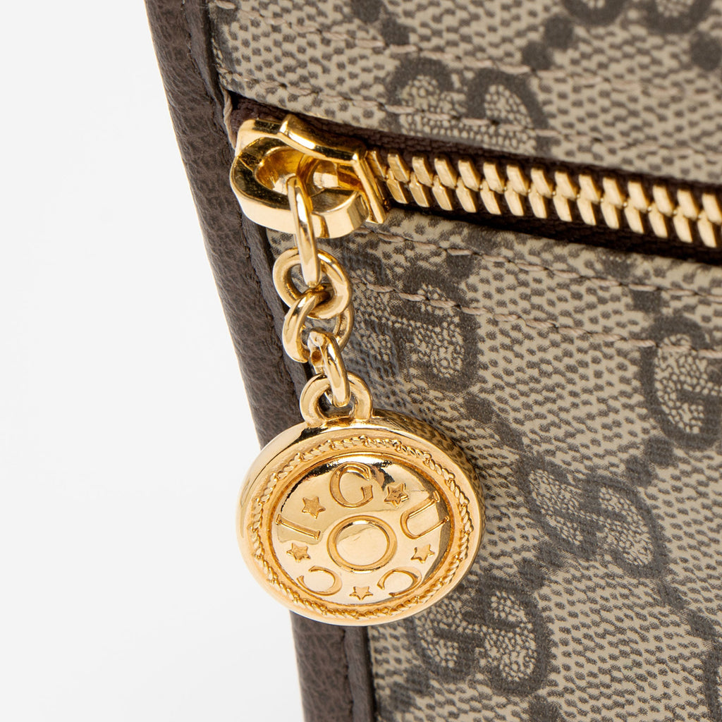 Gucci GG Supreme Chain Pochette