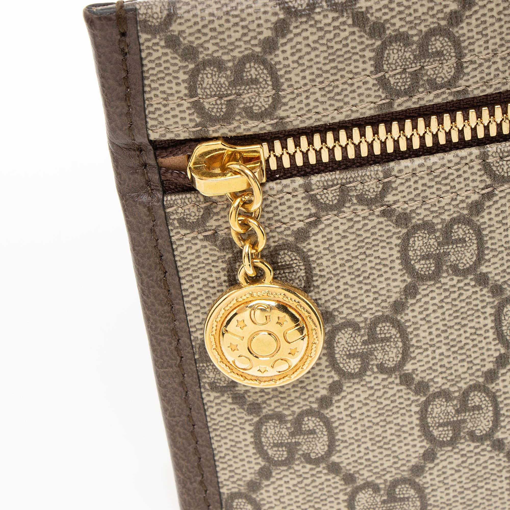 Gucci GG Supreme Chain Pochette