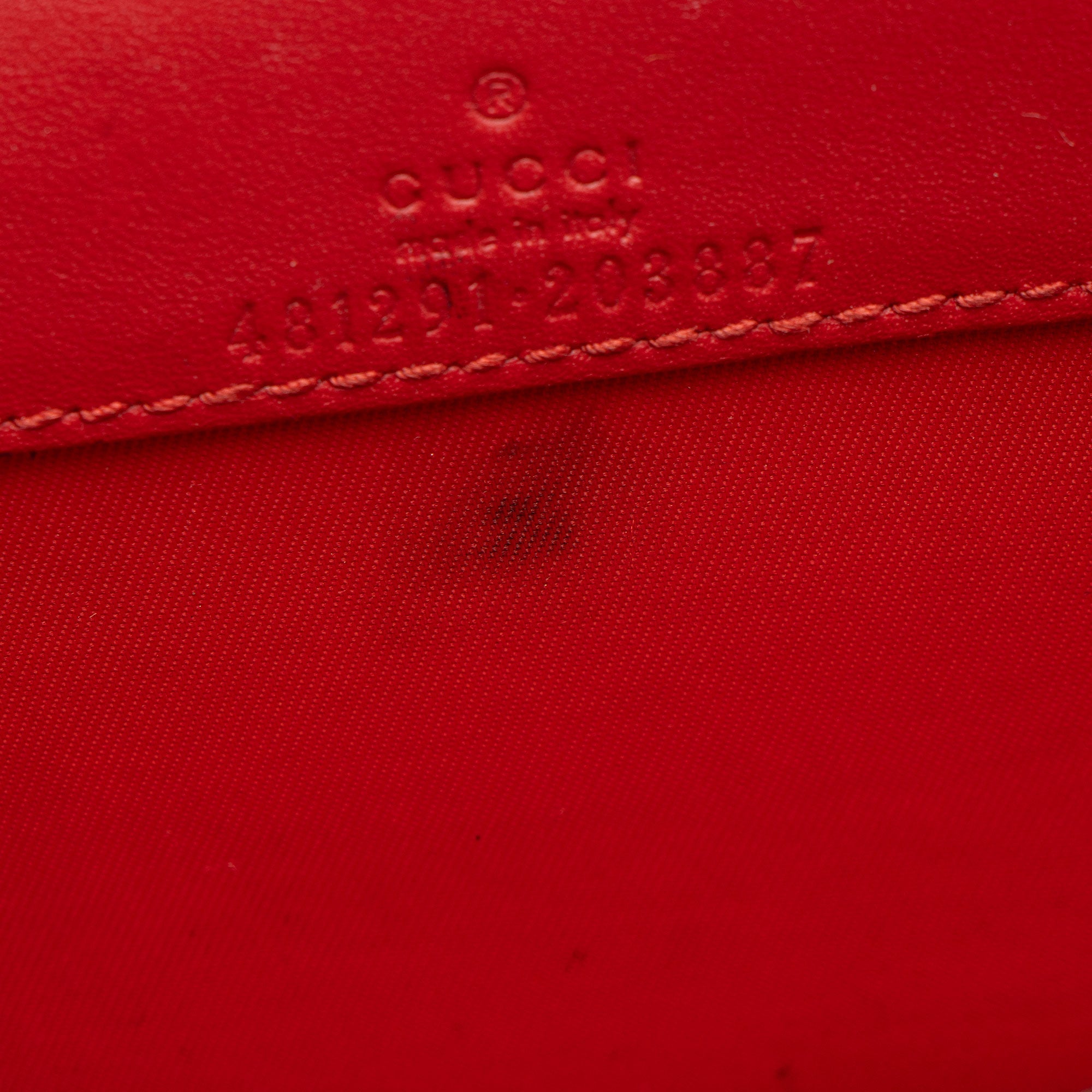 Gucci GG Supreme Cherry Super Mini Bag (SHF-AkMdKn)