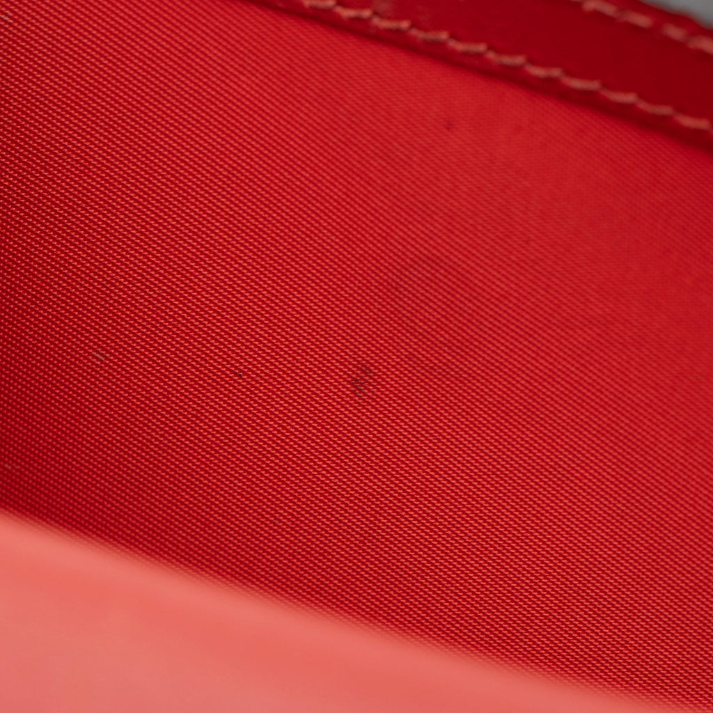 Gucci GG Supreme Cherry Super Mini Bag (SHF-AkMdKn)