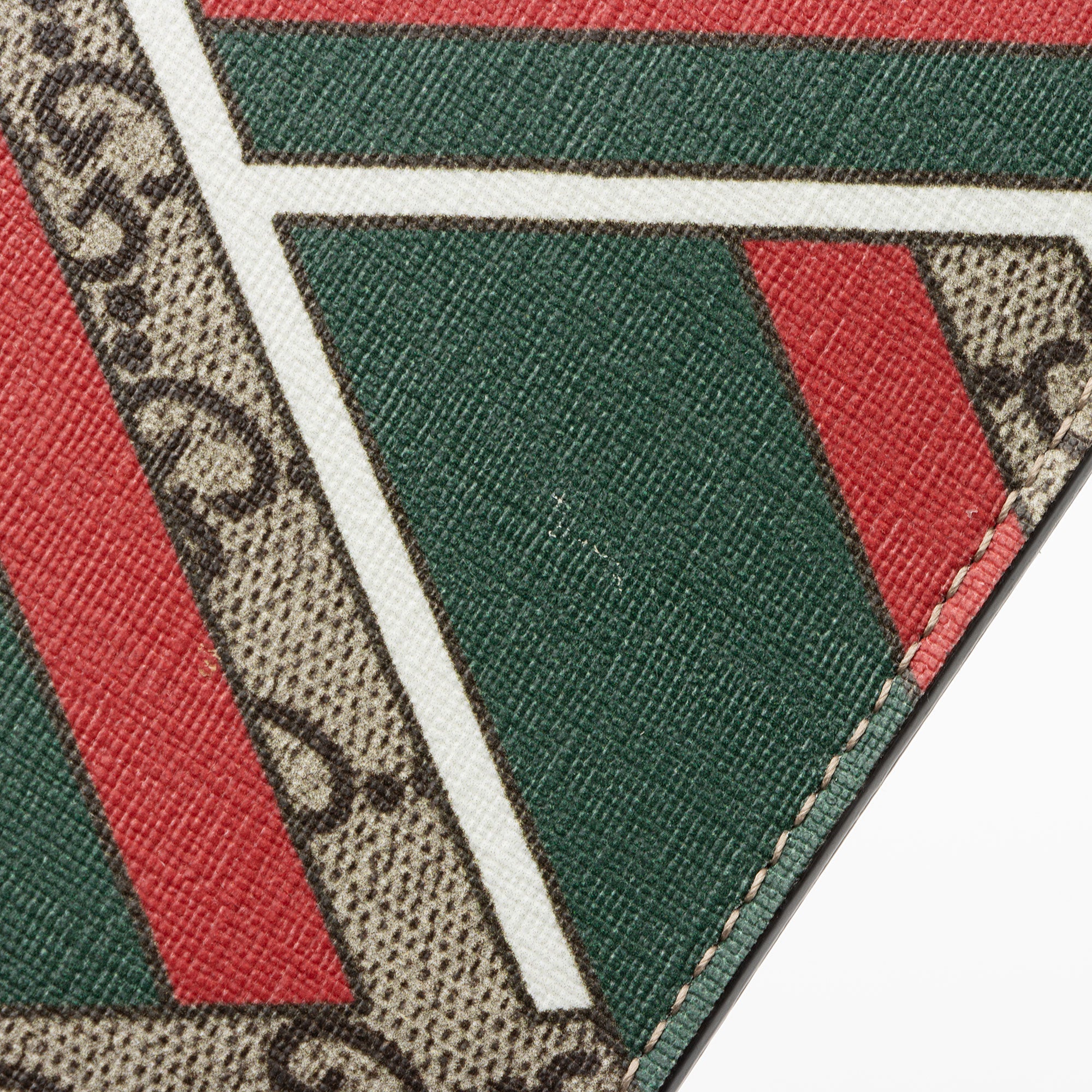 Gucci GG Supreme Chevron Zip Wristlet