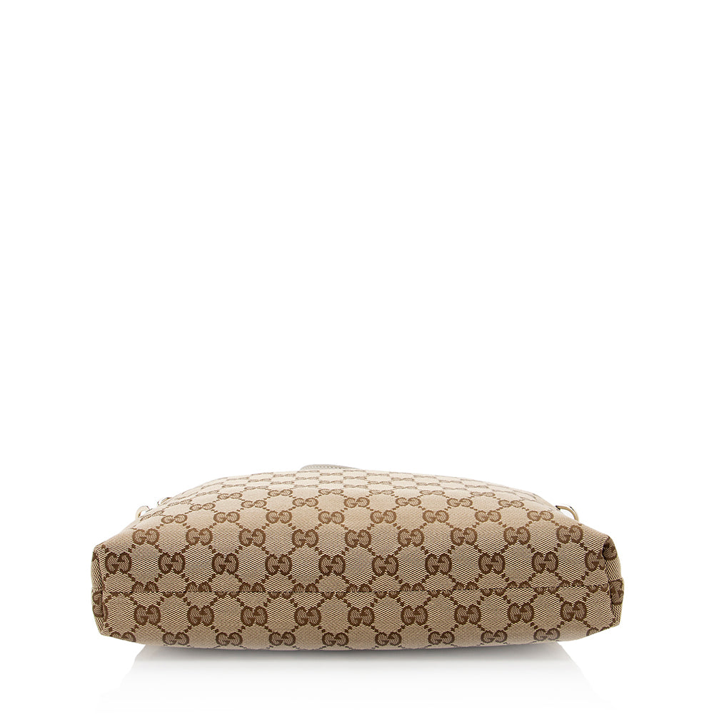 Gucci Gucci Supreme Classic Flat Medium Messenger Bag (SHF-19983)