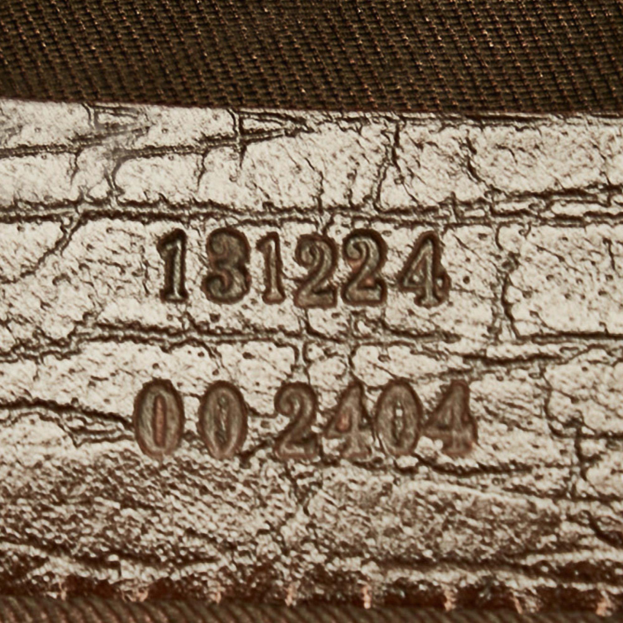 Gucci Gucci Supreme Clutch Bag (SHG-28690)