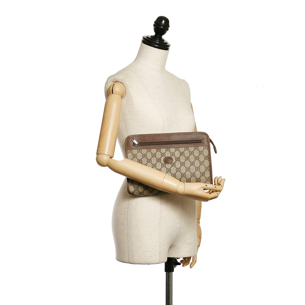 Gucci Gucci Supreme Clutch Bag (SHG-32201)